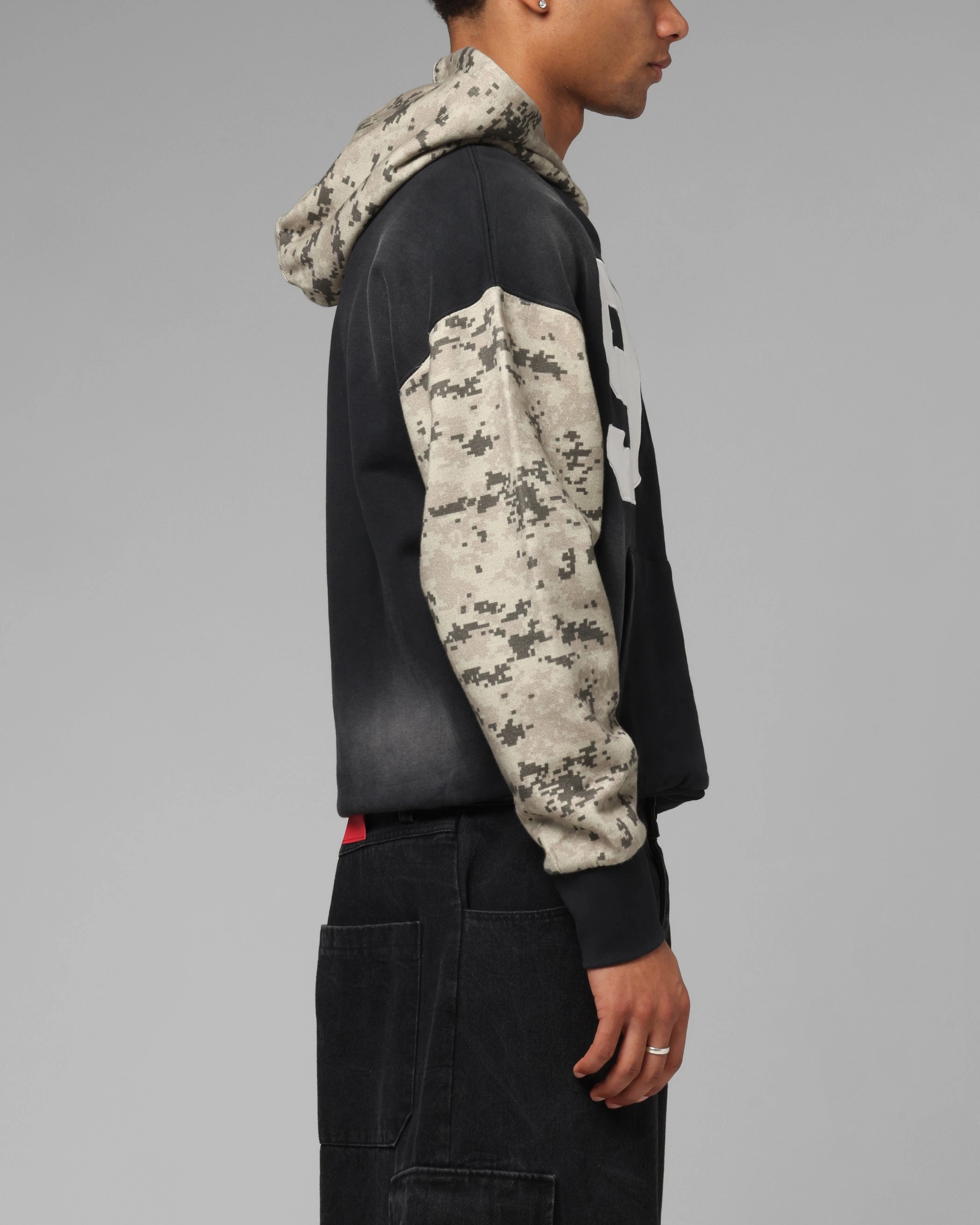 Casual Comfort Loiter Cosmos Hoodie Black/Camo