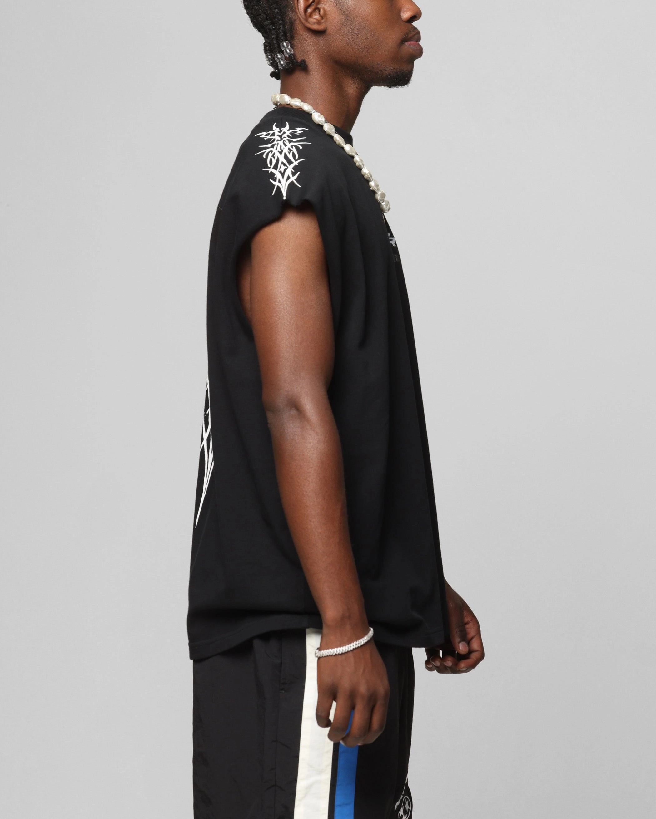 Flattering Fit Loiter Cyber Muscle T-Shirt Black