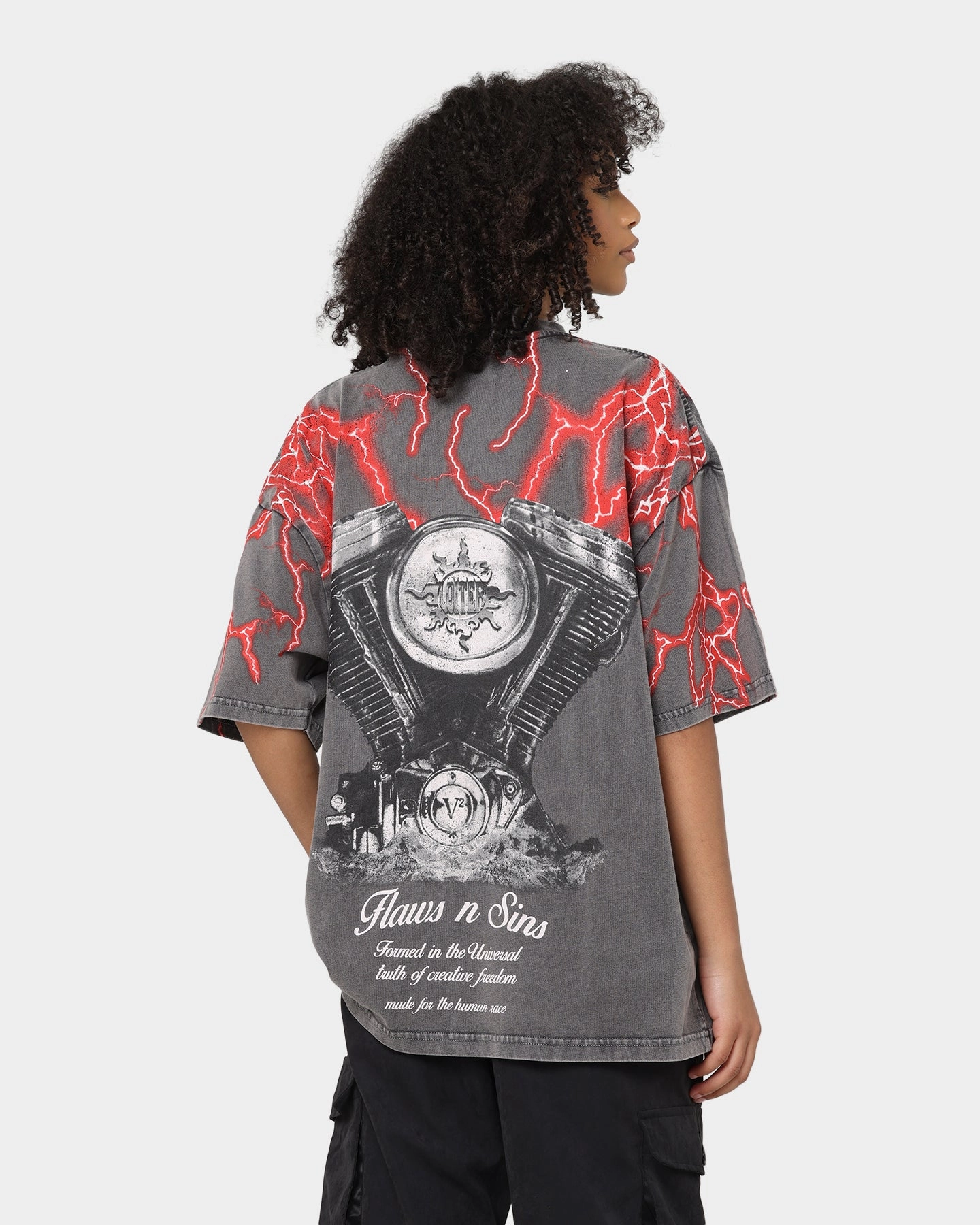 Light Breeze Loiter Lightning Motor Vintage T-Shirt Charcoal/Red