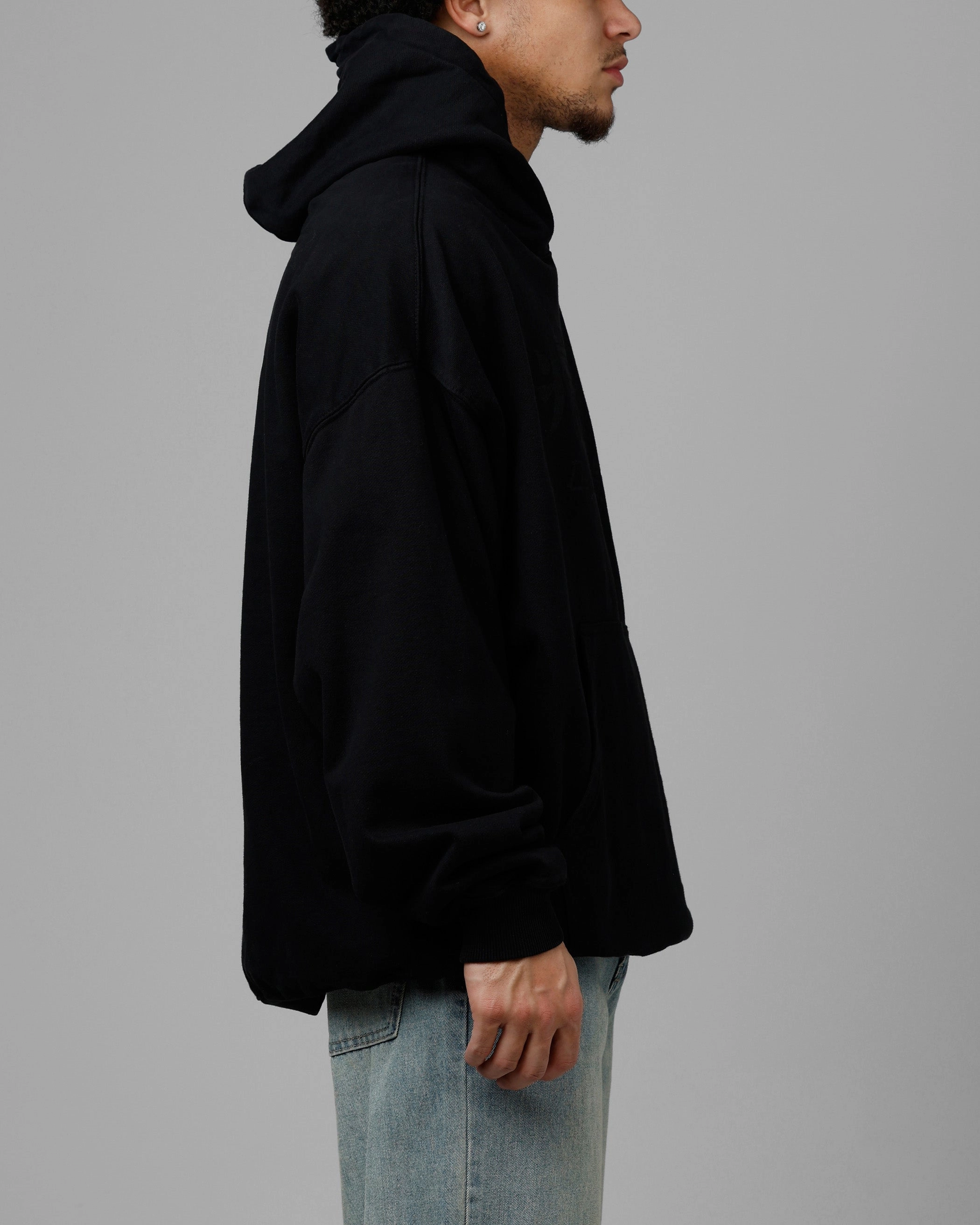 Loiter Pain Premium Hoodie Black waterproof Sport Comfort