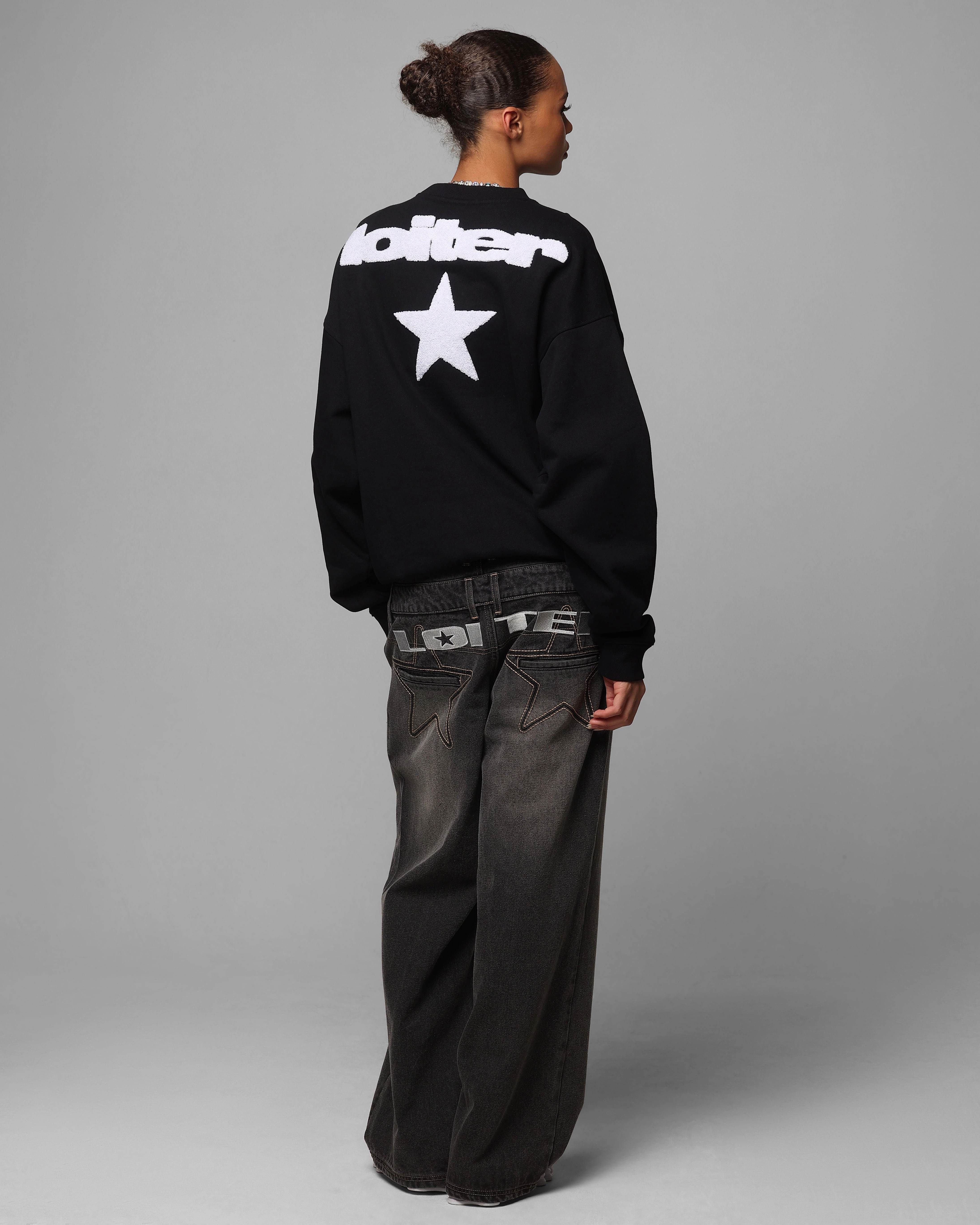 Soft Knit Loiter Premium Essentials Crewneck Black