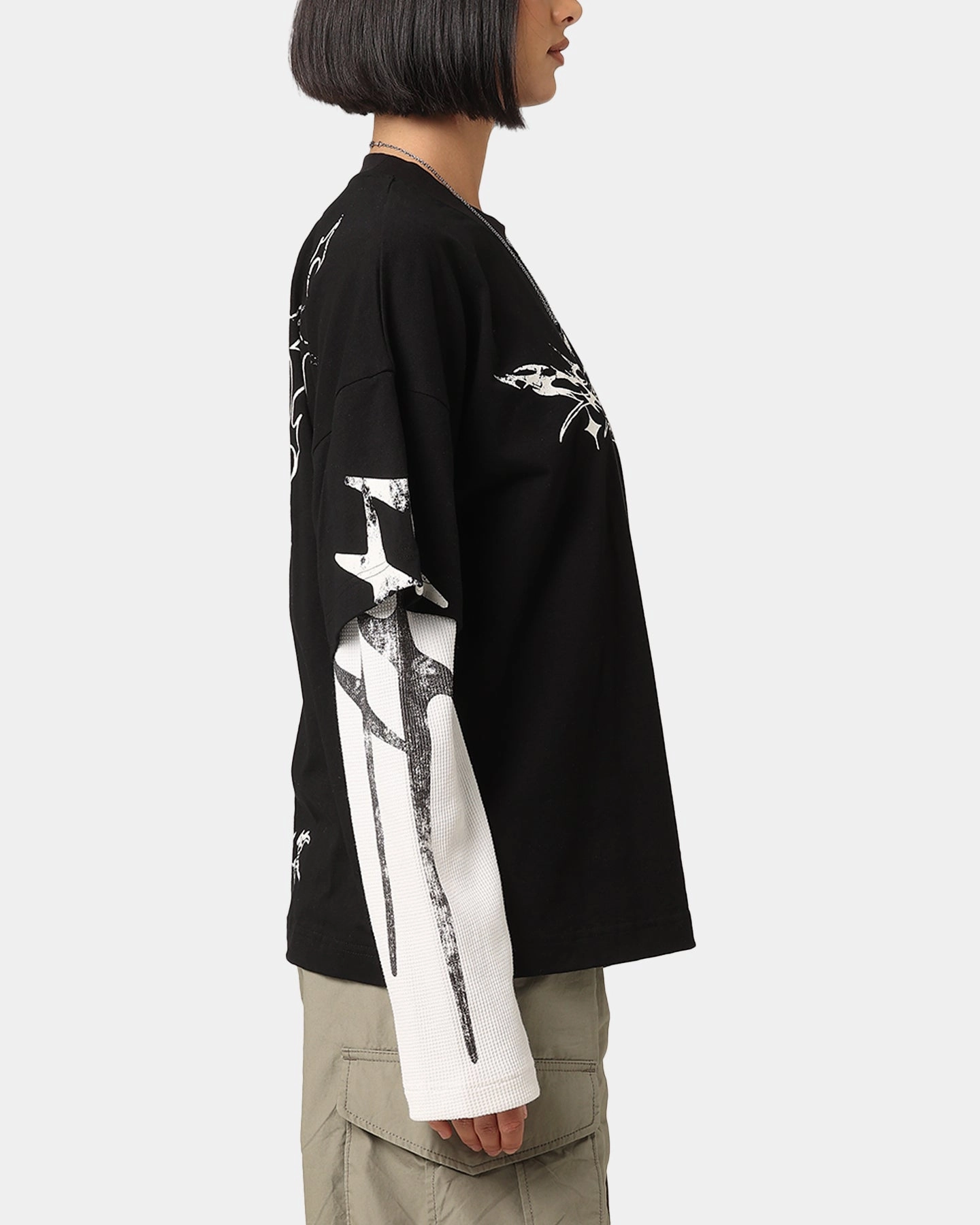 Chilly Comfort Wear Loiter Seek N Destroy Long Sleeve T-Shirt Vintage Black