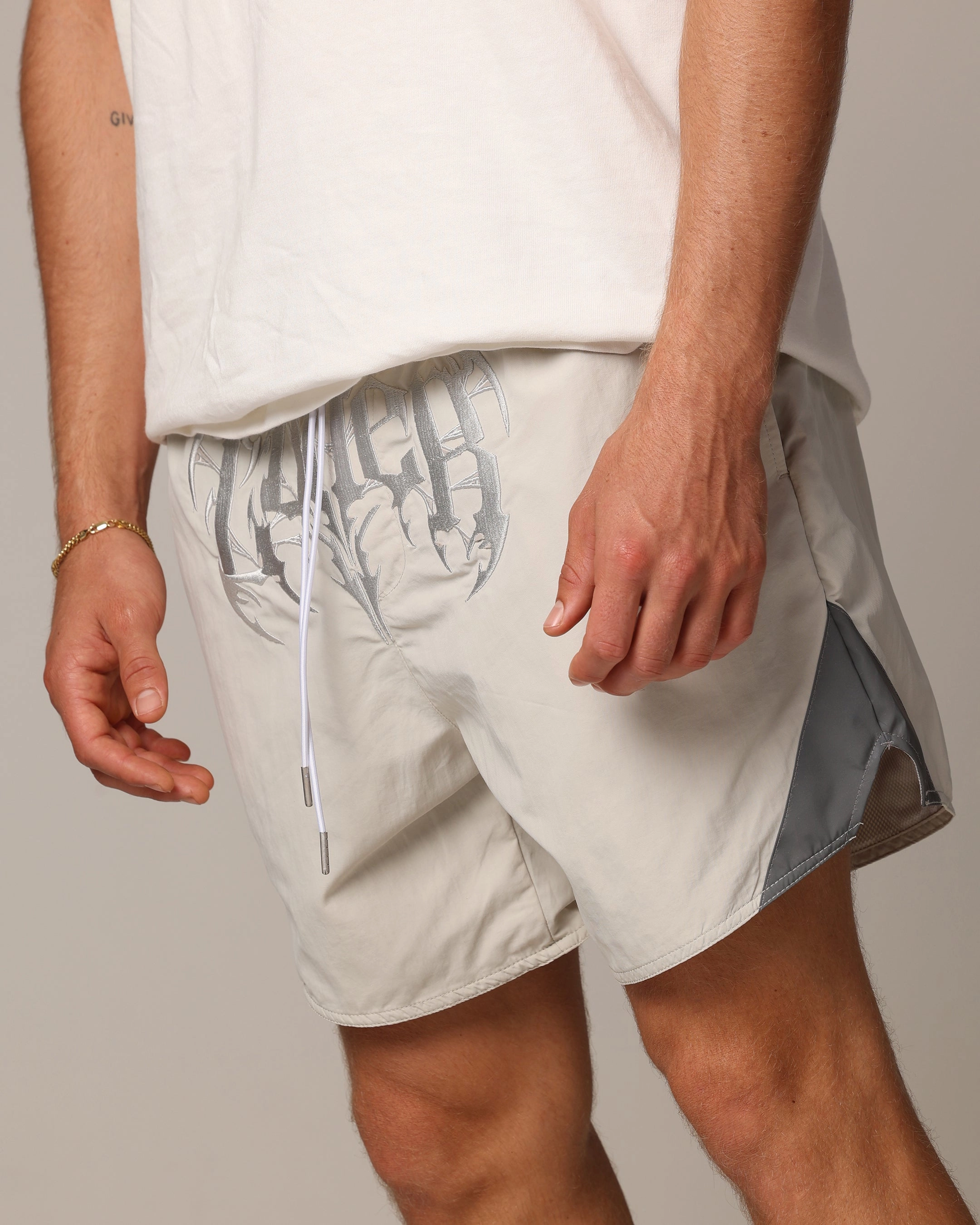 Loiter Shadow Walk Shorts Stone Urban Style