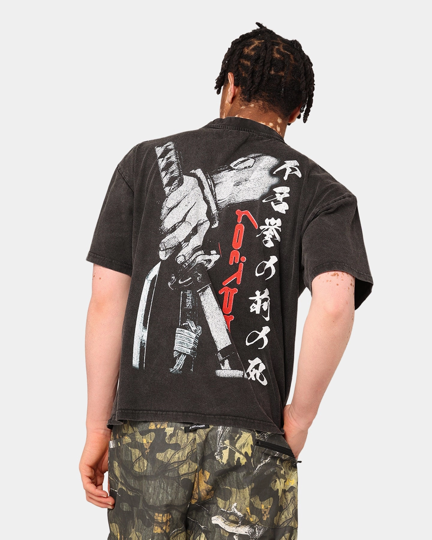 Durable Colorfast Finish Loiter Ultimate Vengeance Vintage T-Shirt Vintage Black