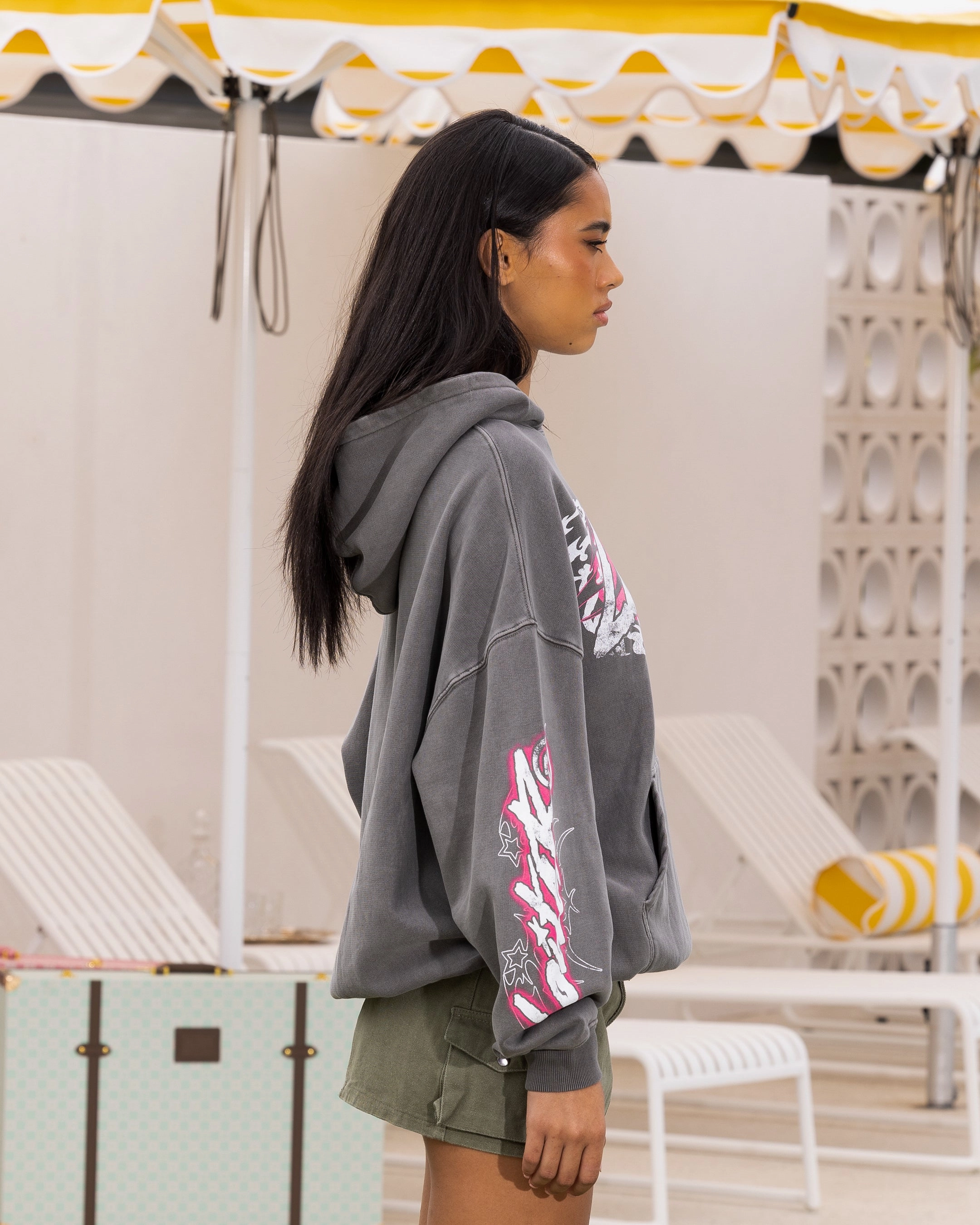 Lightweight Waterproof Loiter Wave Break Vintage Hoodie Charcoal