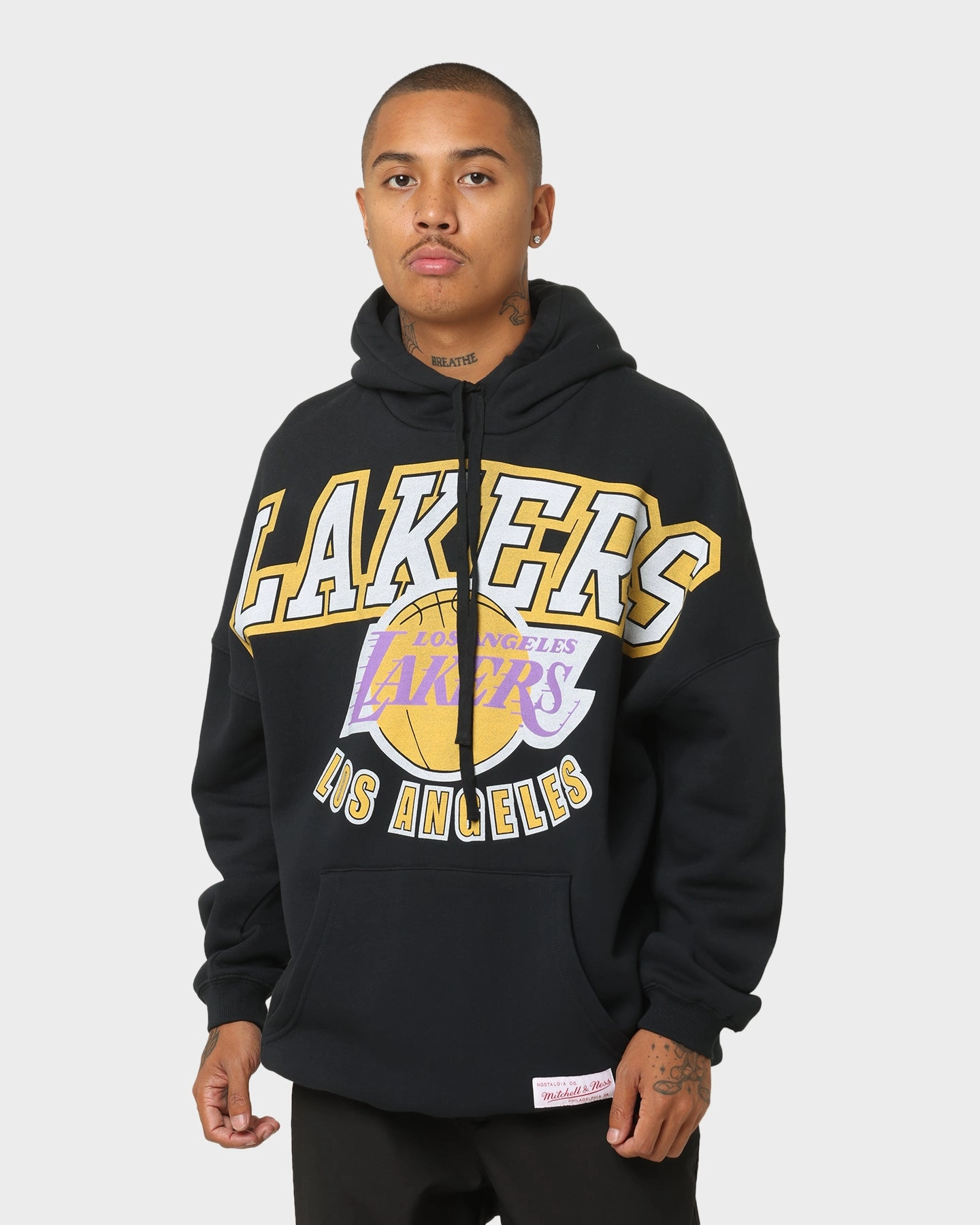 Mitchell & Ness Los Angeles Lakers XL Invert Arch Vintage Hoodie Faded Black Storm Resistant Closure