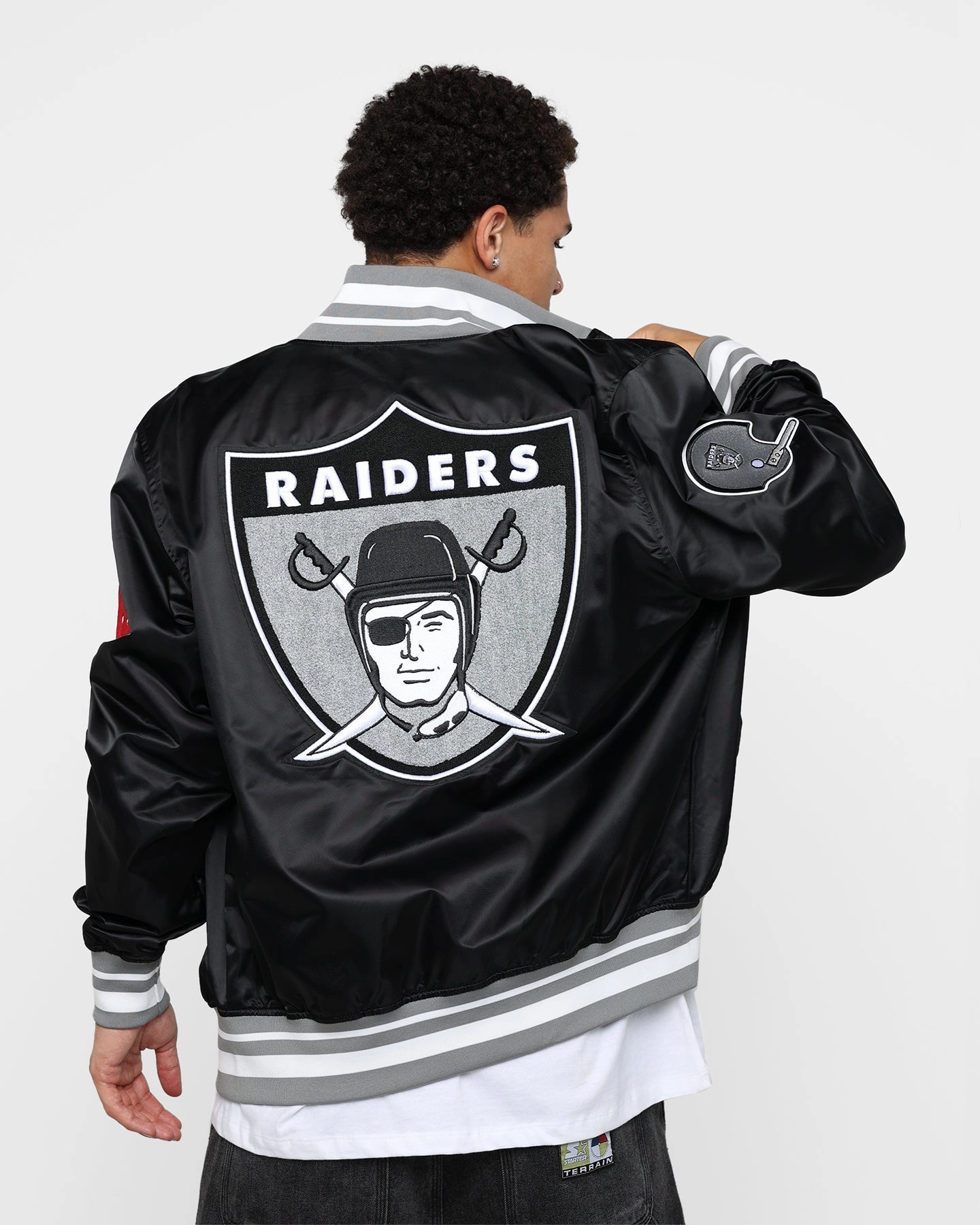 Present Trendy Outerwear Pro Standard Las Vegas Raiders Satin Varsity Jacket Black/Grey