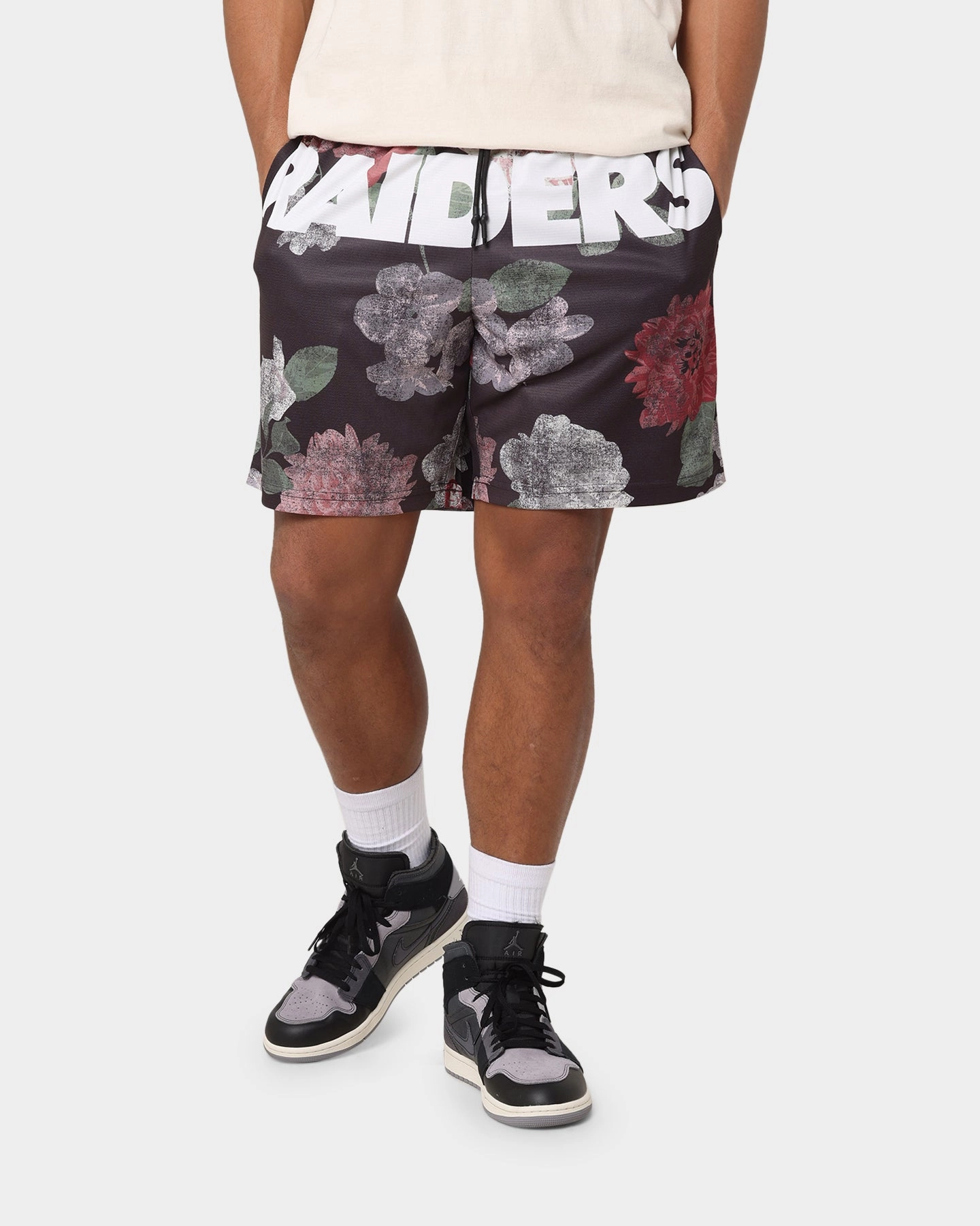 Practical Wear Majestic Athletic Las Vegas Raiders Digi Floral Camo Shorts Faded Black