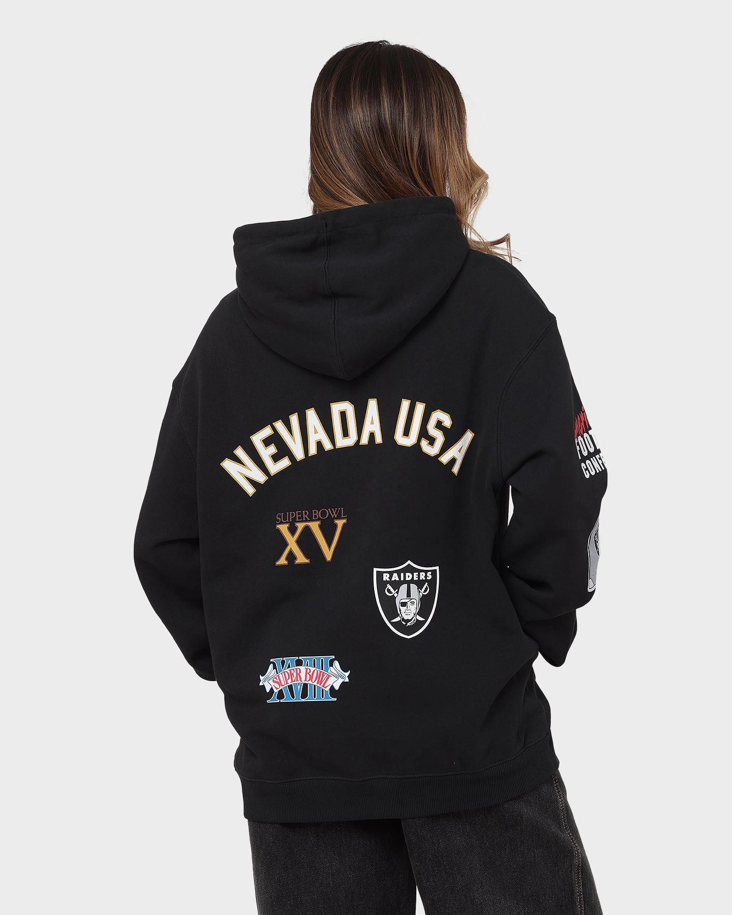 Majestic Athletic Las Vegas Raiders Puff Print Patch Hoodie Faded Black Quick Fit theater performance
