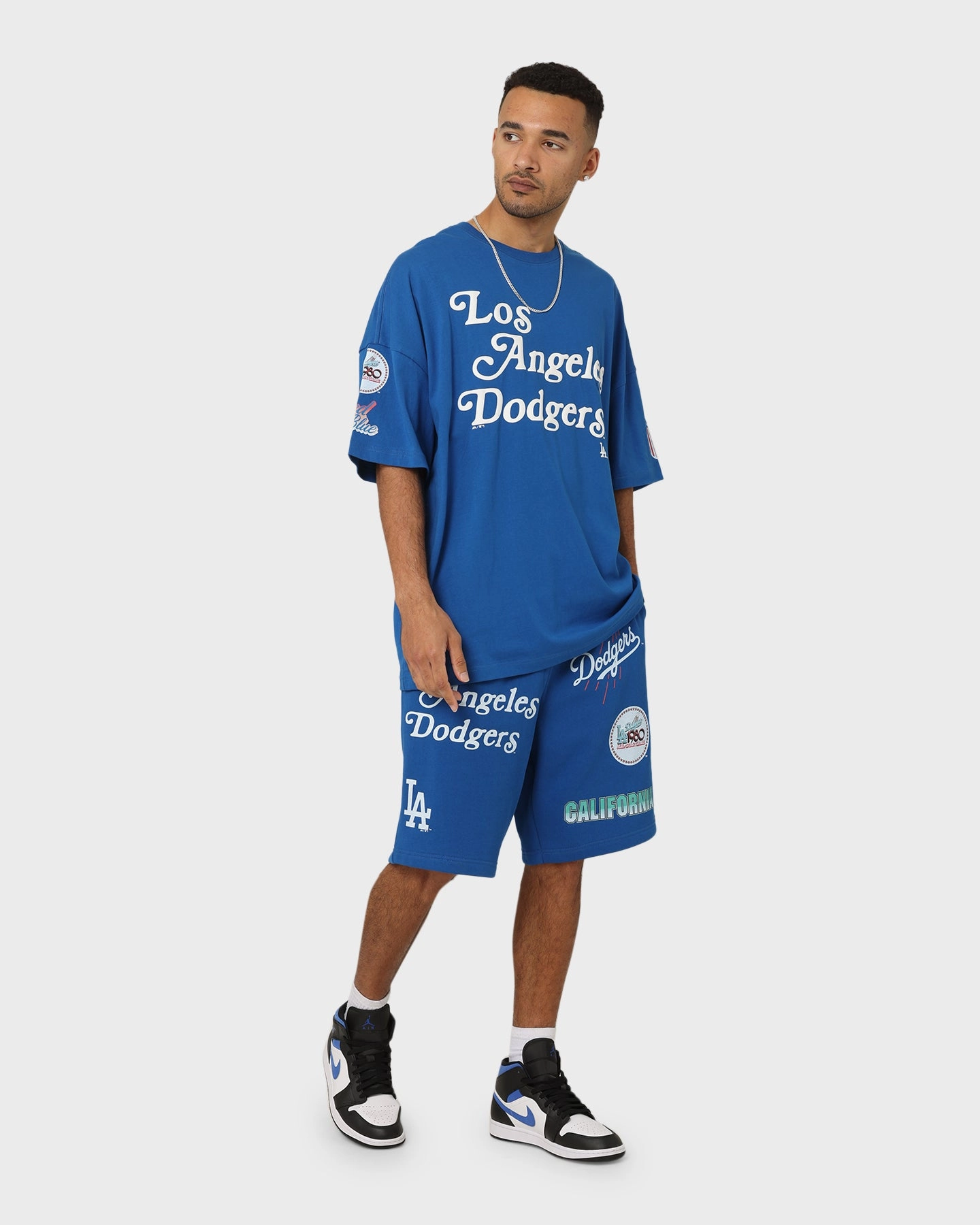 Stretchy Hemline Durable Stitching Majestic Athletic Los Angeles Dodgers Puff Print Patch Fleece Shorts Royal