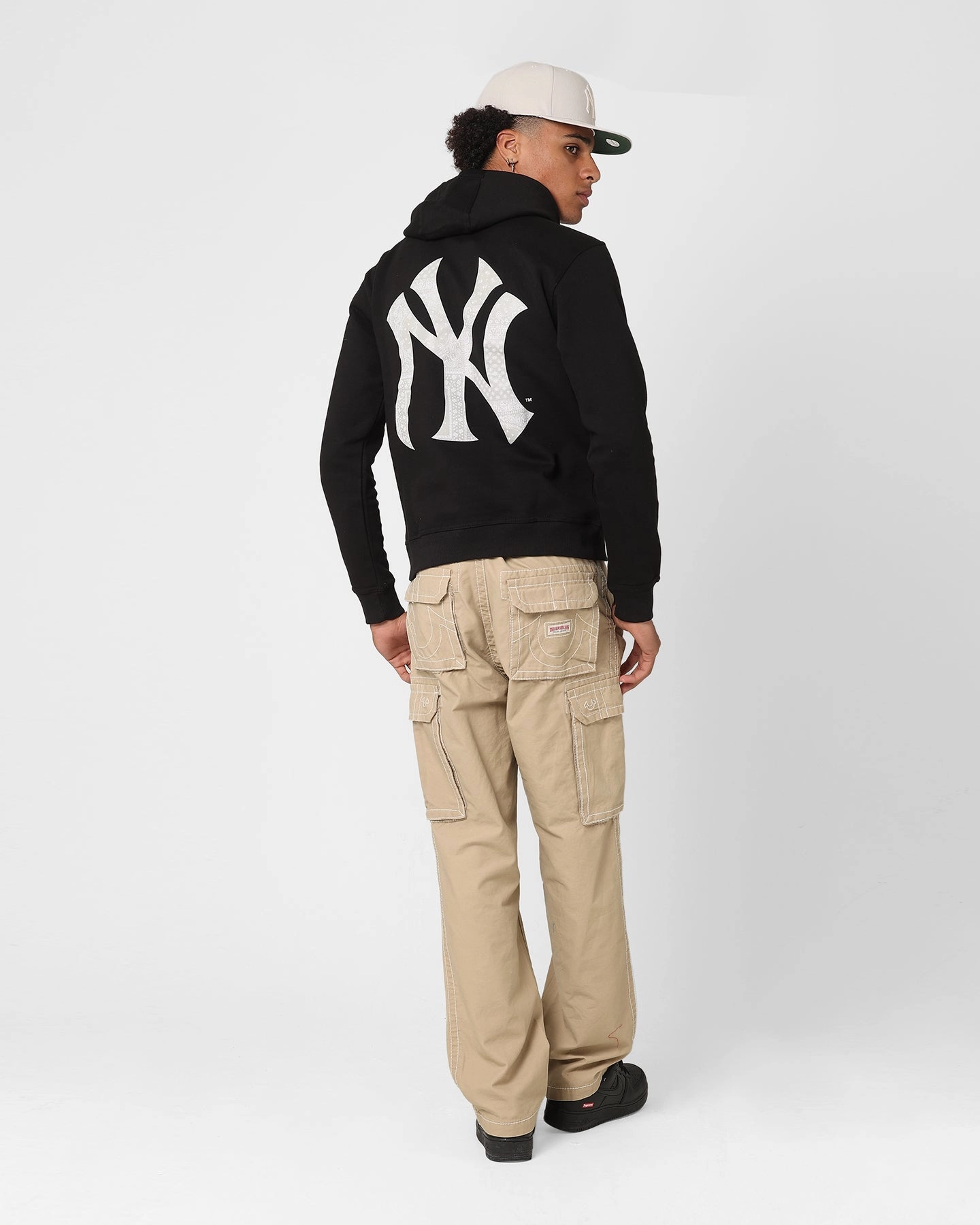 Majestic Athletic New York Yankees Bandana Paisley Duke Hoodie Black Reunion Anti Snag Zipper Pulls