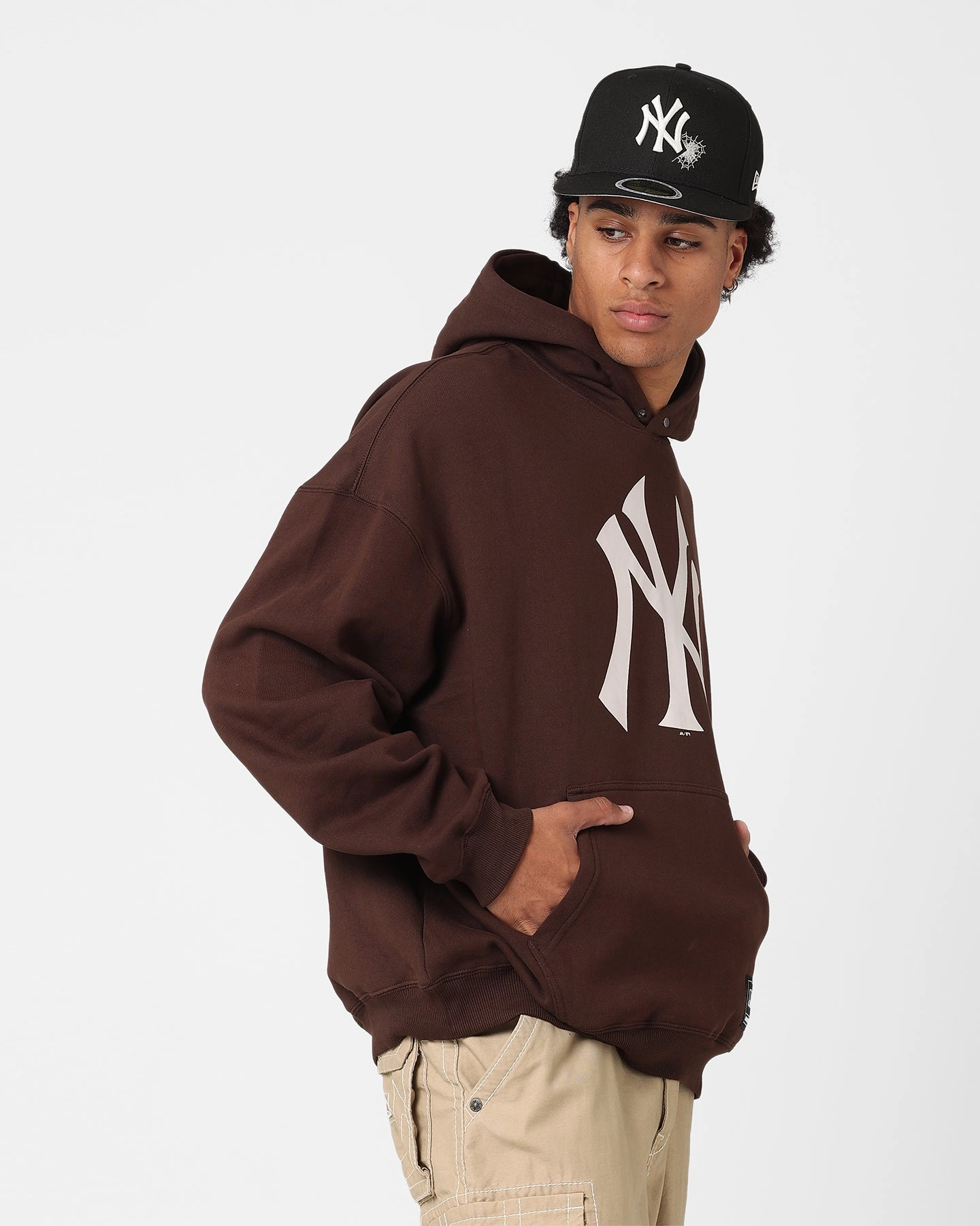 Outdoor Adventure Majestic Athletic New York Yankees Core Hoodie Dark Oak