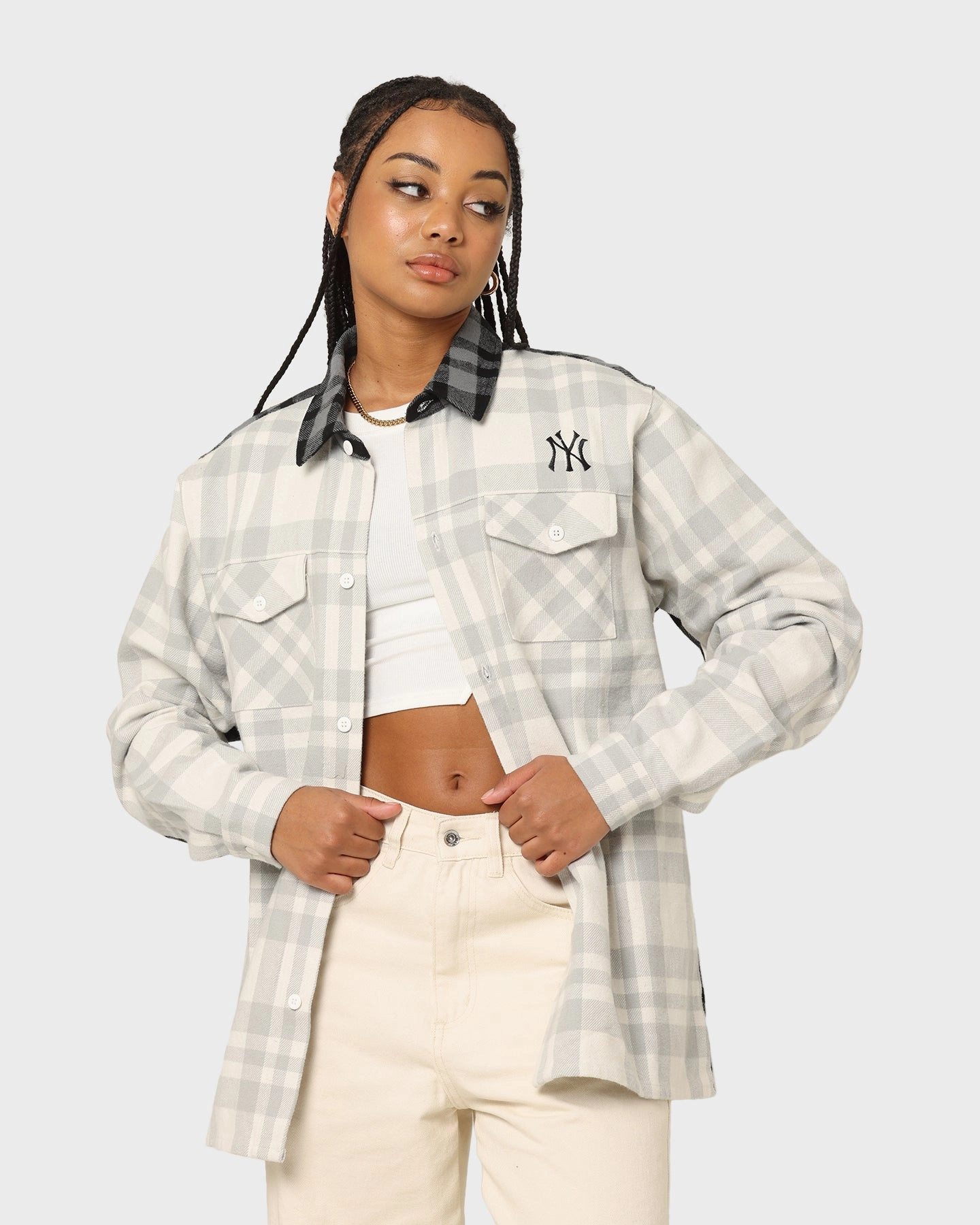 OdorControl Treatment Vintage Style Majestic Athletic Women's New York Yankees Split Check Shacket Optic White