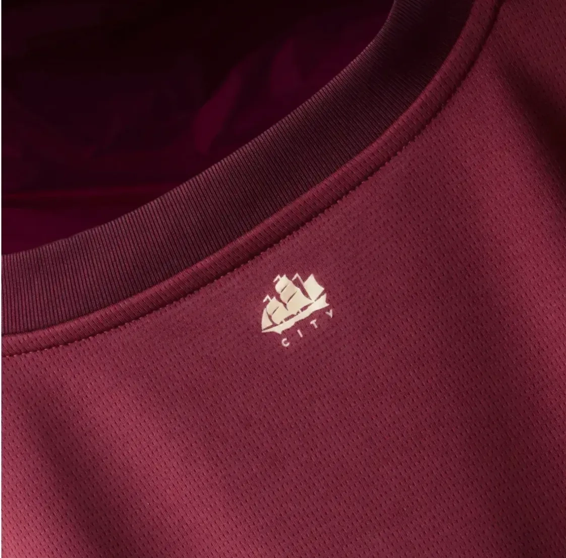 Movement Ready Pockets included Manchester City Third soccer jersey 2024/25 - Puma