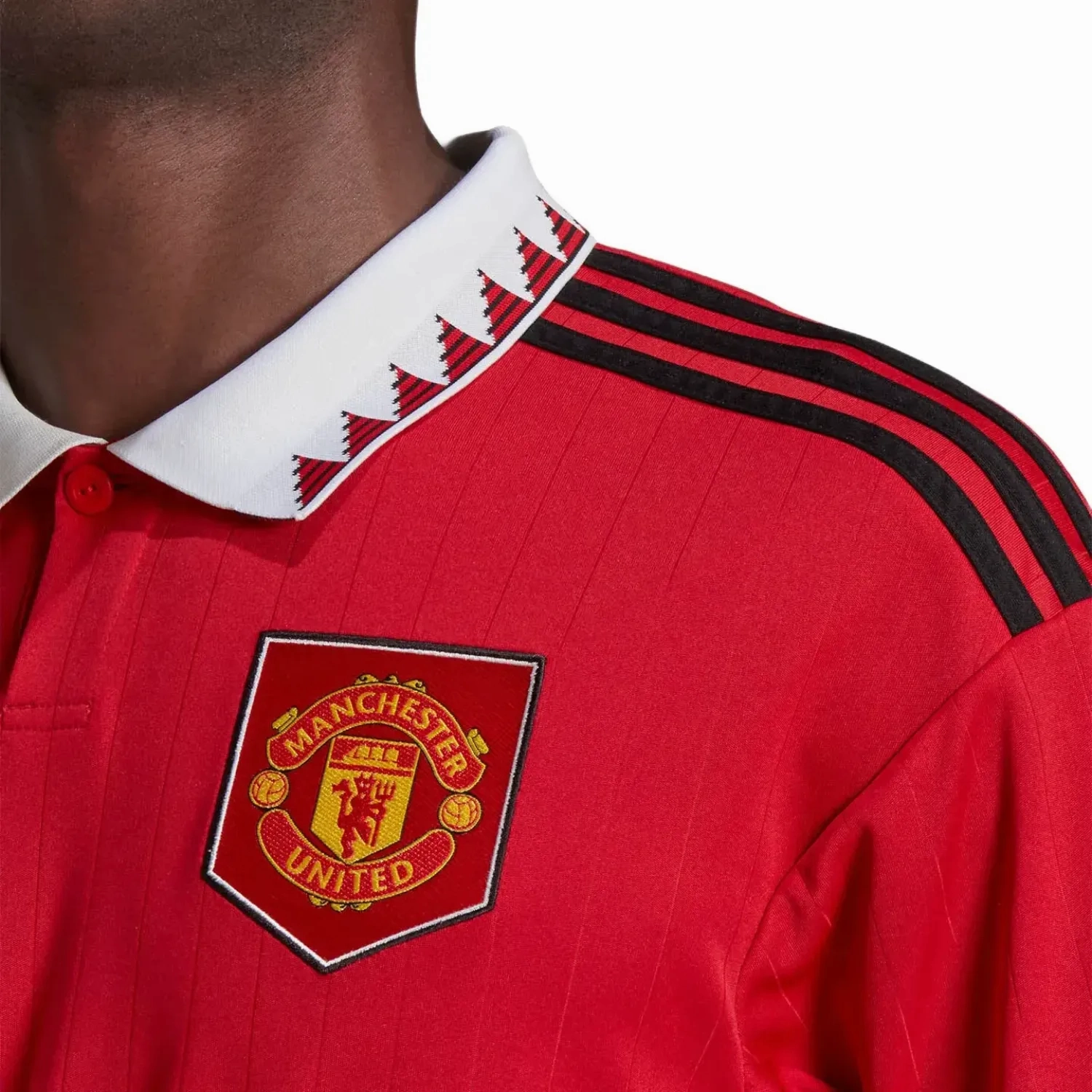 Manchester United Home soccer jersey 2022/23 - Adidas Gradient Density Layering