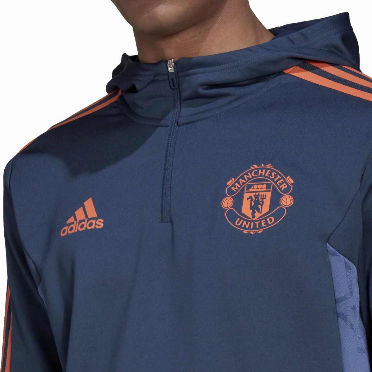 Moisture Management Technology model venue Manchester United hooded training technical soccer tracksuit 2022/23 - Adidas