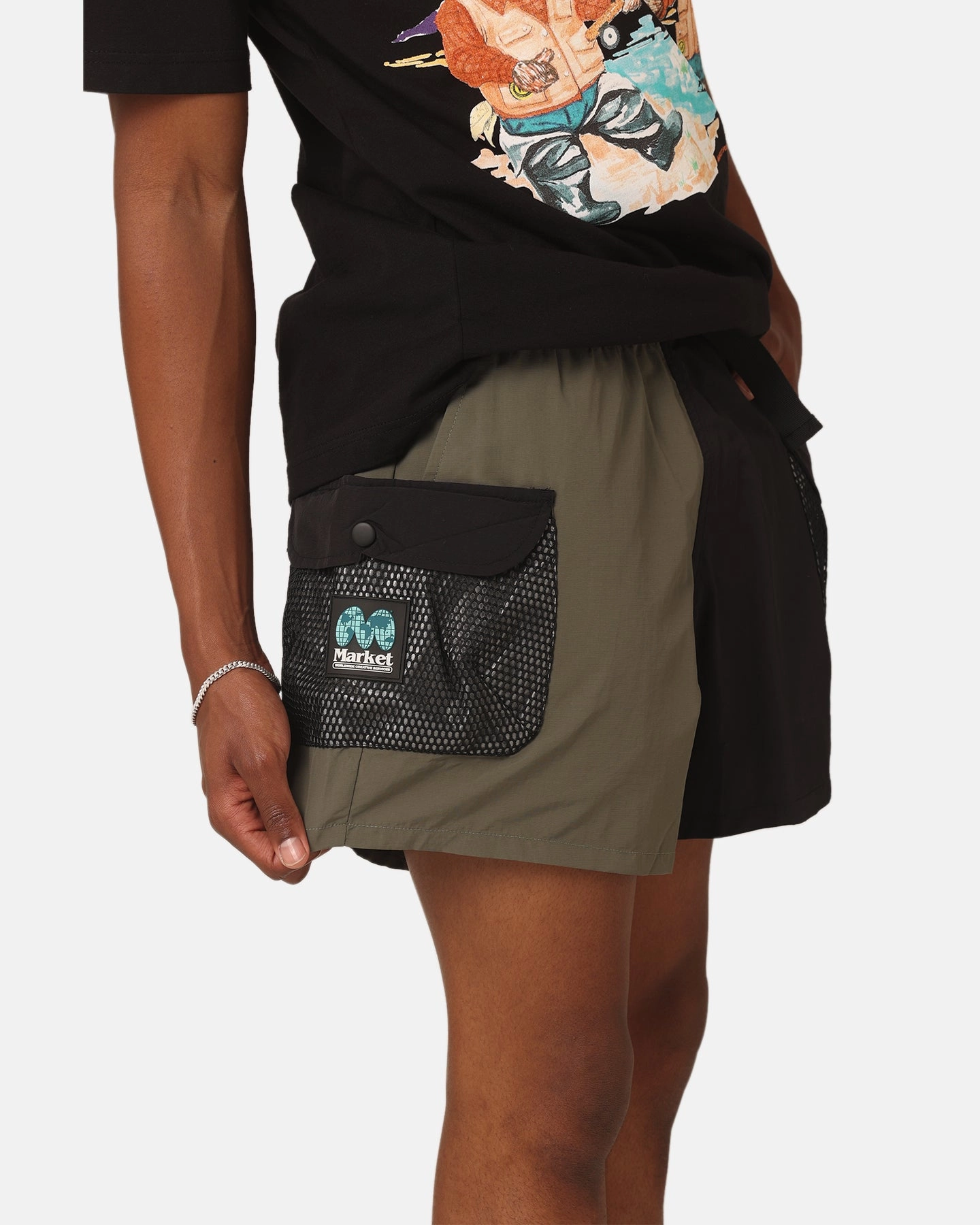 Reinforced Stitching WideLegOpening Market Garden Tech Shorts Black/Olive