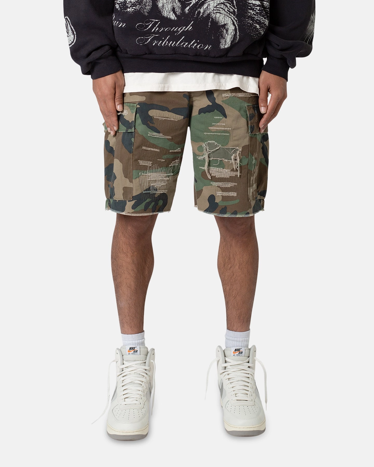 Street Chic Effortless Wear MNML Distressed Cargo Shorts Camo