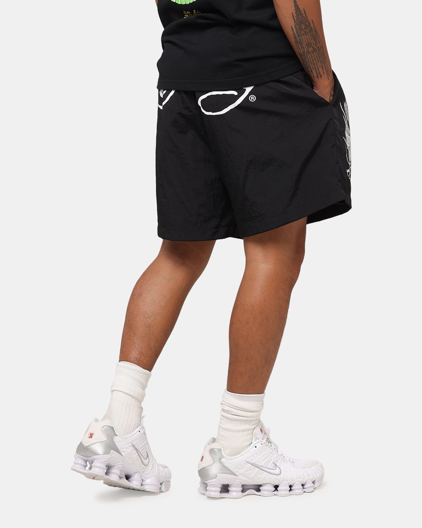 semi-formal look Ed Hardy Tribal Dragon Shorts Black