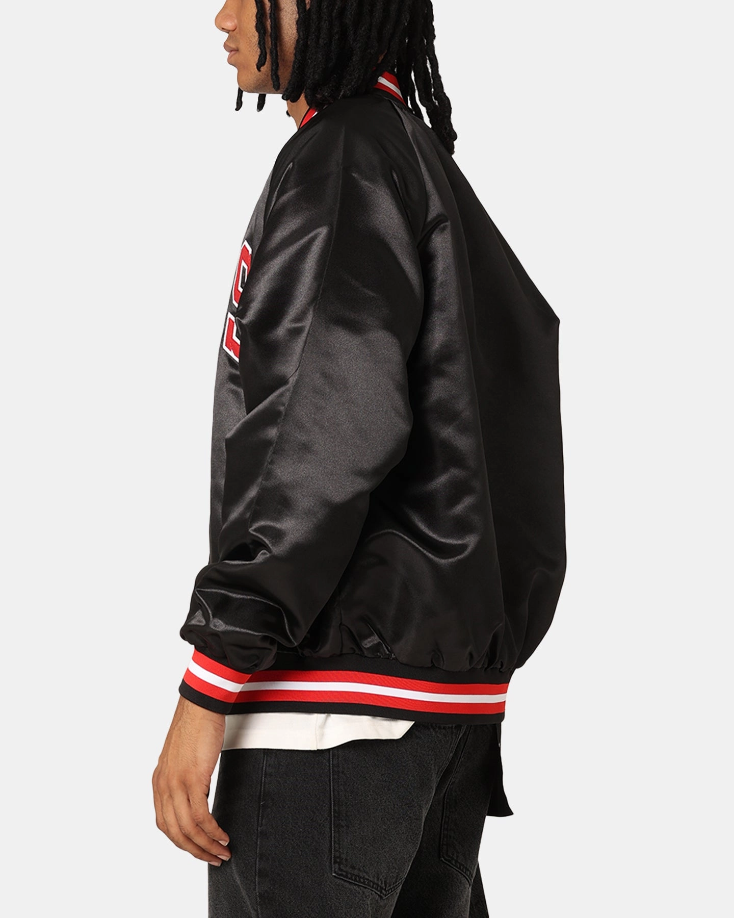 Waterproof Outerwear Road Trip Mitchell & Ness Chicago Bulls Lightweight Satin Jacket Black
