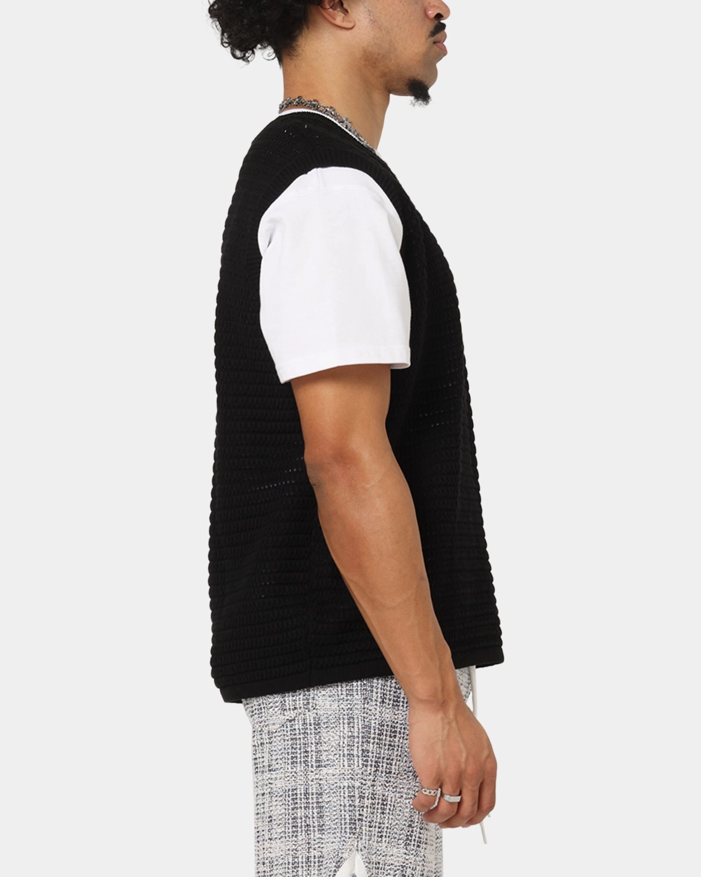 Stylish and Cozy ZeroDistressFinish XXIII Open Knit Vest Black