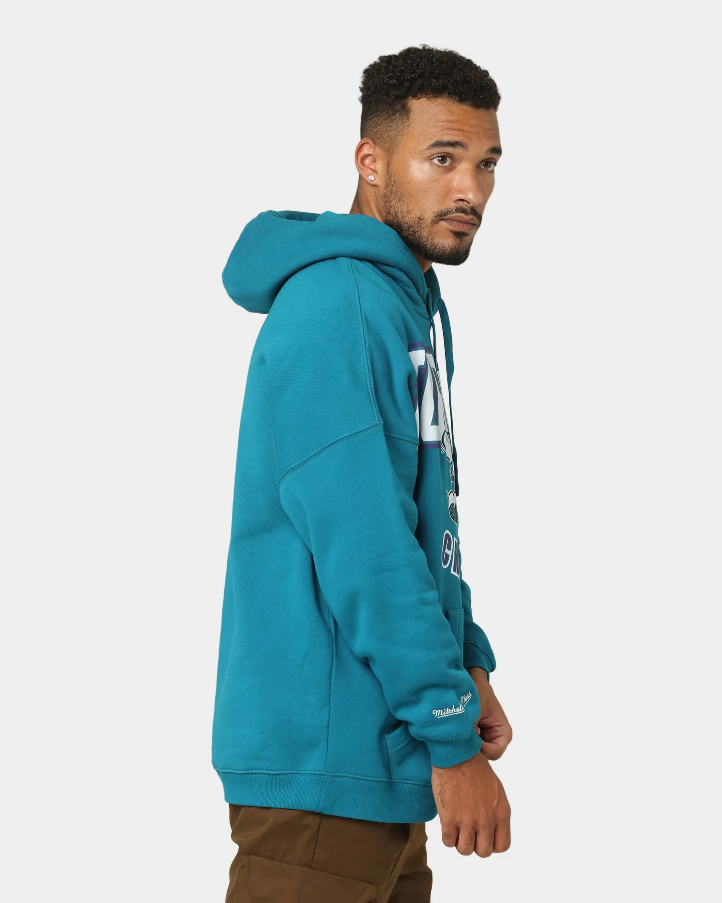snowboarding Mitchell & Ness Charlotte Hornets XL Arch Hood Faded Teal