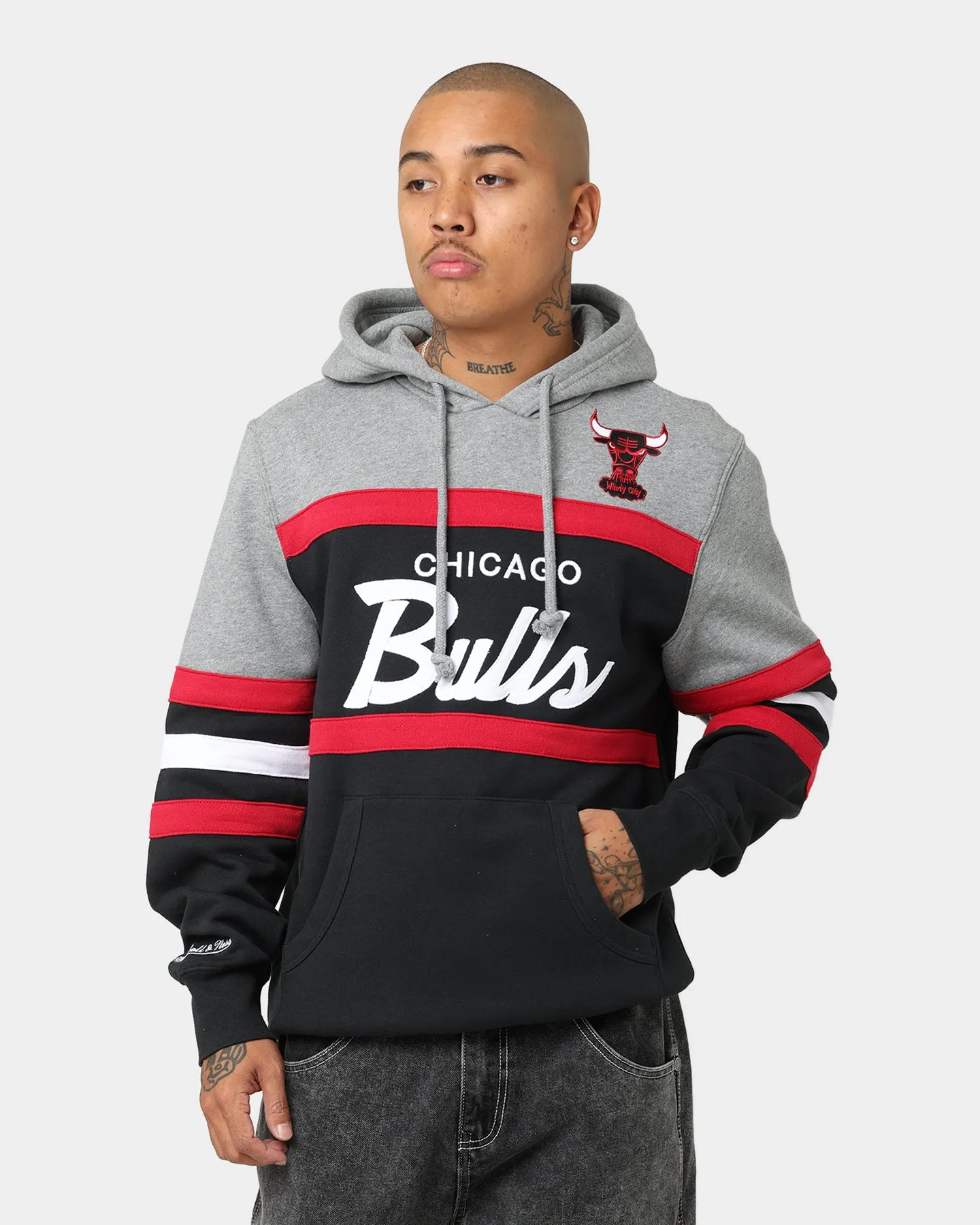 Infatuation Mitchell & Ness Chicago Bulls Head Coach Hoodie Black