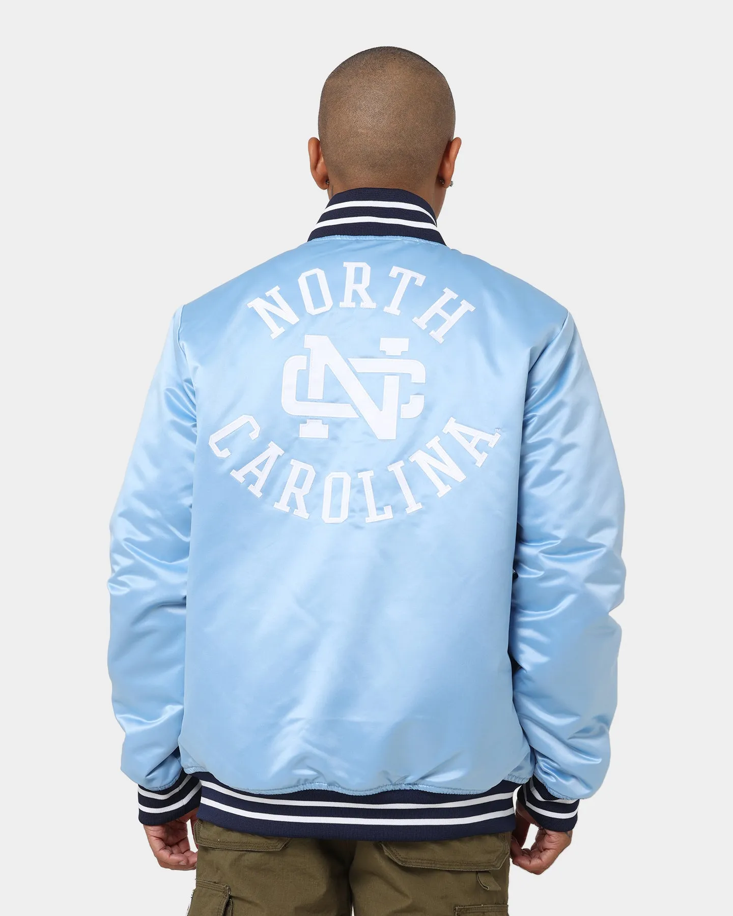 Notice Mitchell & Ness University Of North Carolina Tar Heels Heavyweight Satin Jacket Light Blue