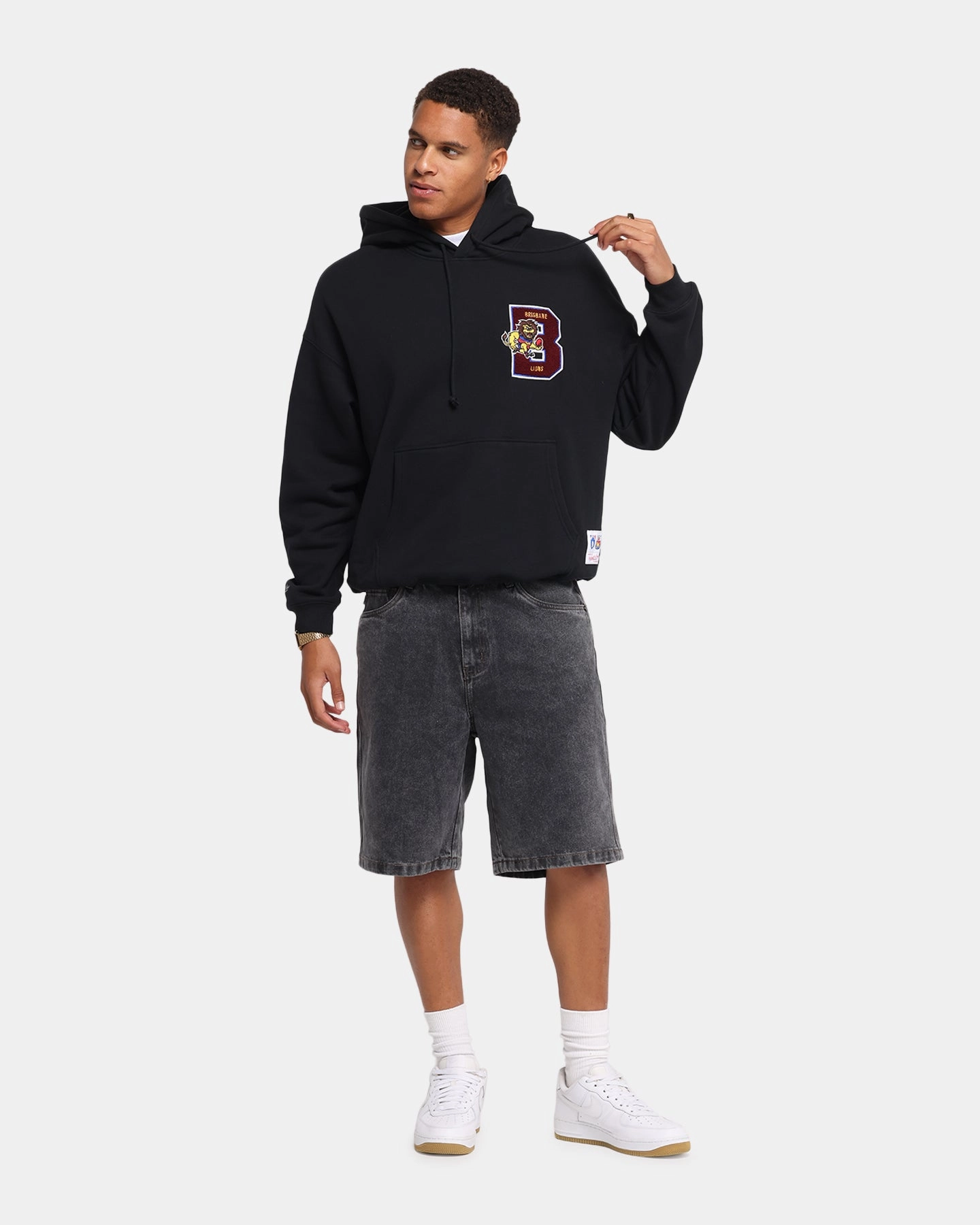 Mitchell & Ness Brisbane Lions Team Hoodie Solid Black Daily Fit suitable for performance costumes