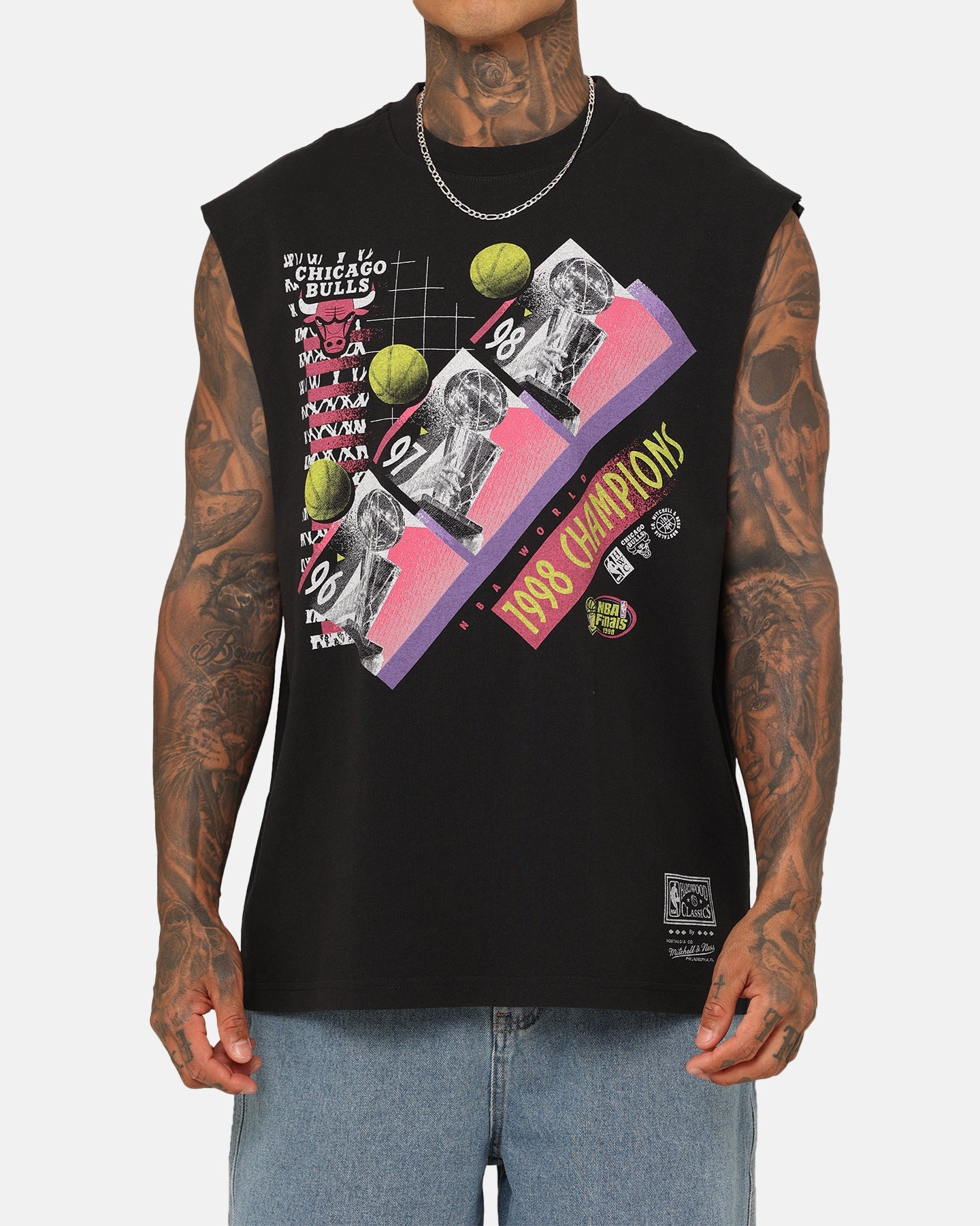 Mitchell & Ness Chicago Bulls 1998 Finals Muscle T-Shirt Black Chic and Soft Minimal Style Trend