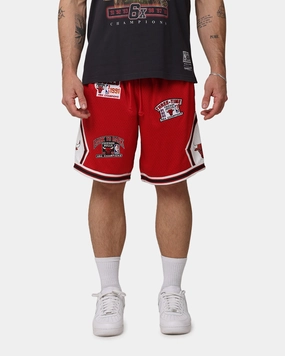 Mitchell & Ness Chicago Bulls 'UNC To Chicago' Champions Shorts Red formal shorts