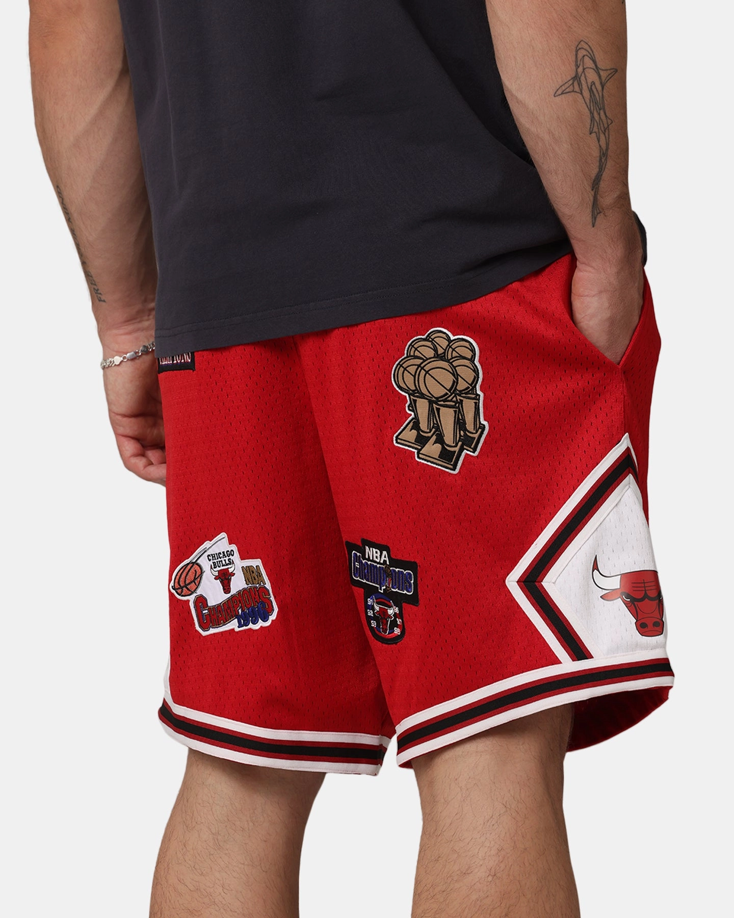 Mitchell & Ness Chicago Bulls 'UNC To Chicago' Champions Shorts Red Luxury Feel comfortable attire