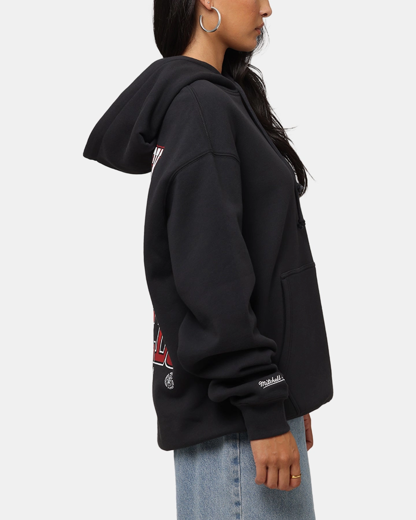 Mitchell & Ness Chicago Bulls Back To Back Hoodie Faded Black Sleeve Detail Hyena like