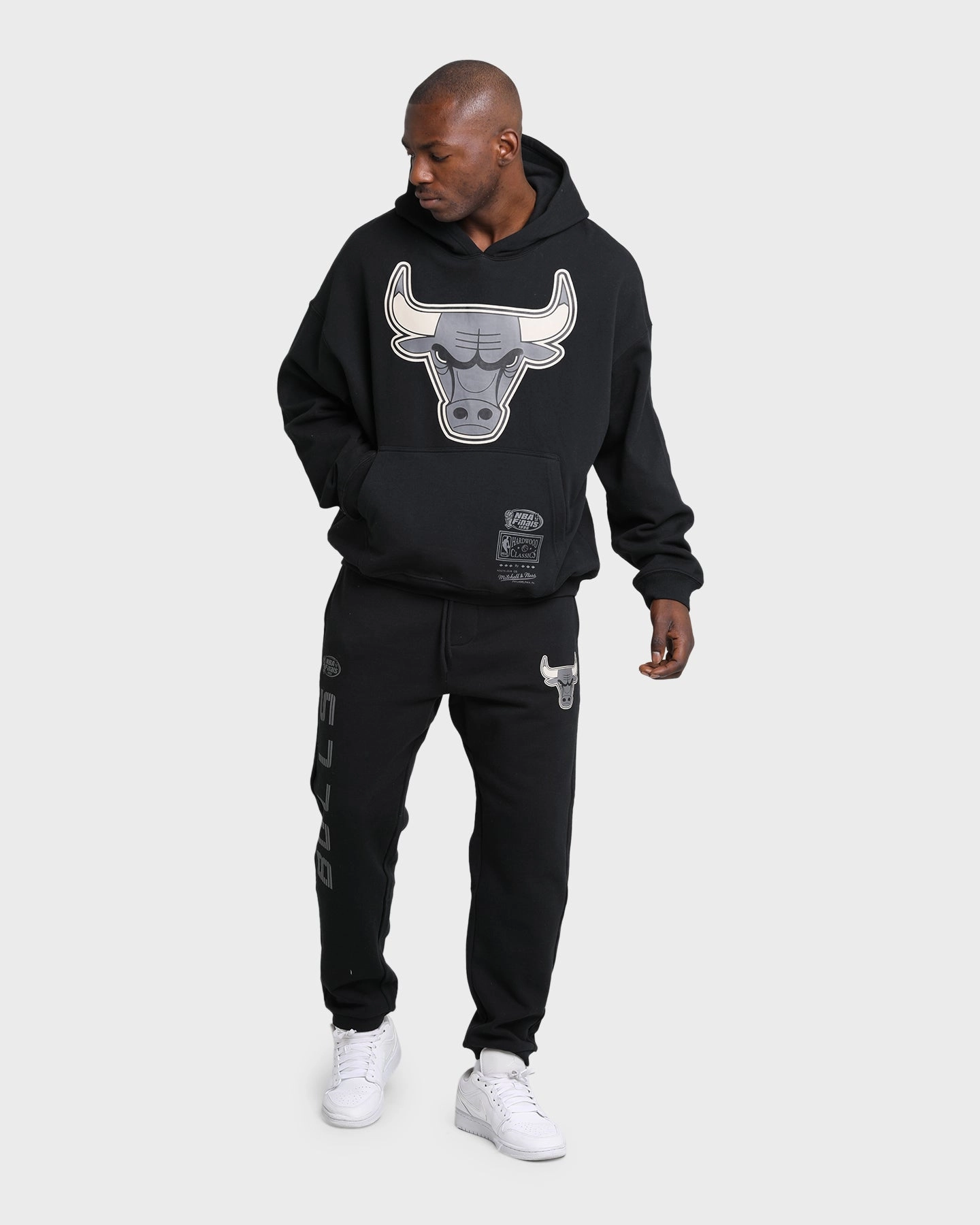 Mitchell & Ness Chicago Bulls Bleach Logo Hoodie Black Compromise Network