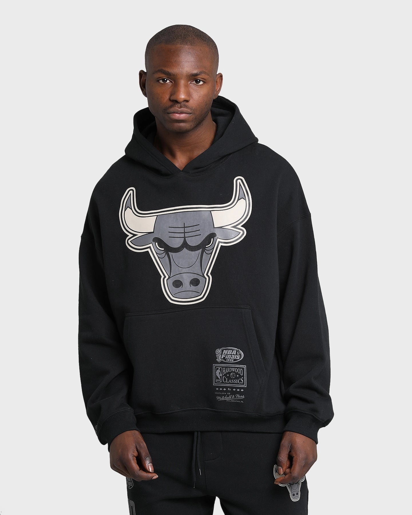Mitchell & Ness Chicago Bulls Bleach Logo Hoodie Black Work Layer Animal Print