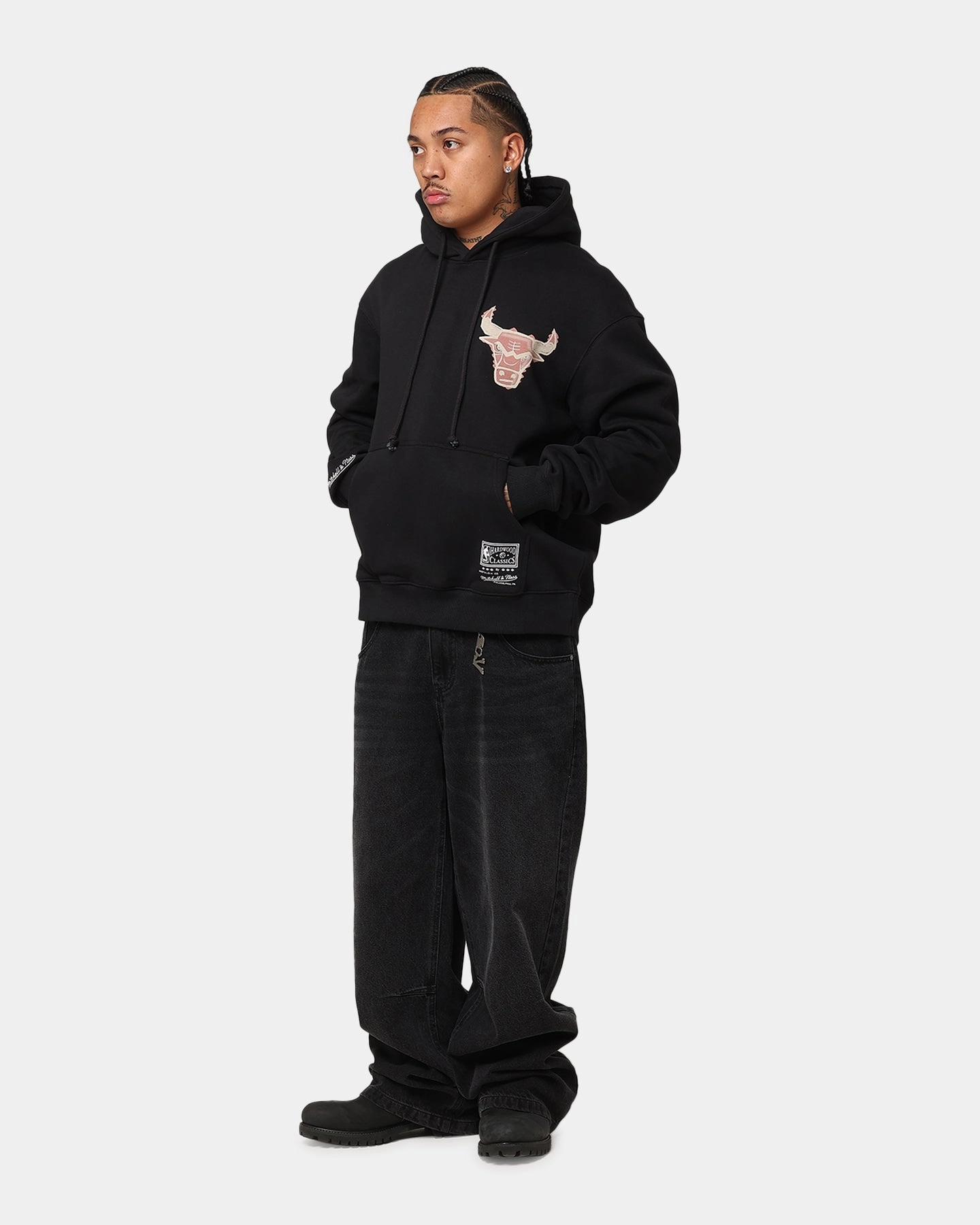 suitable for rainy days Mitchell & Ness Chicago Bulls Champs Graffiti Hoodie Faded Black