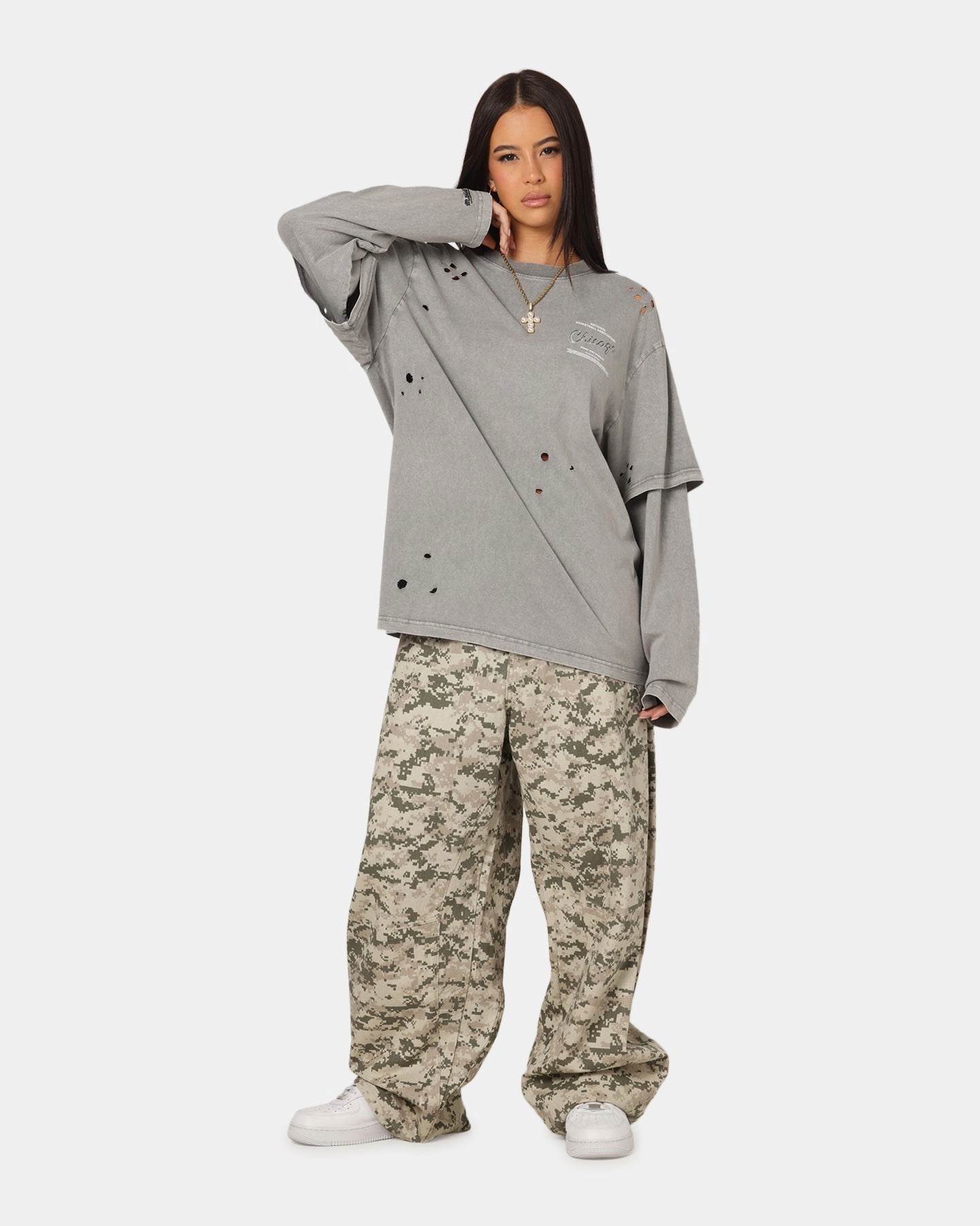 Versatile Outfit Mitchell & Ness Chicago Bulls Chromed Mock Long Sleeve T-Shirt Gunmental Grey