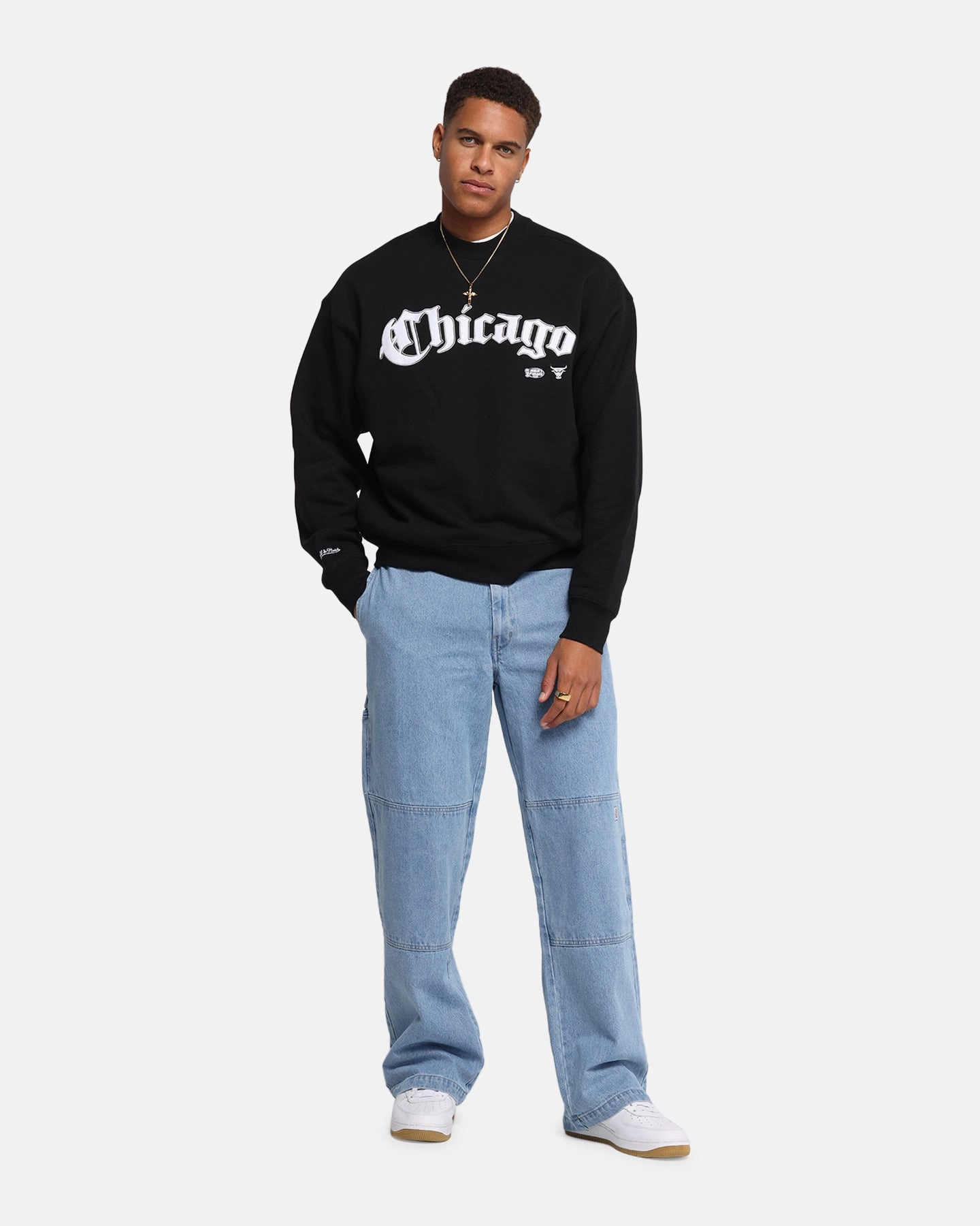 Mitchell & Ness Chicago Bulls Field To The Court Crewneck Black Knit Outfit Stretch Fabric