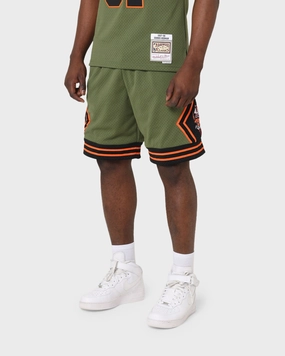 Mitchell & Ness Chicago Bulls Flight Swingman Shorts Olive Wrinkle Free Fabric jewelry