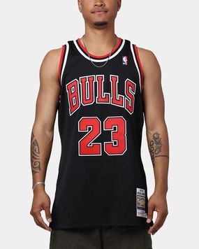Mitchell & Ness Chicago Bulls Michael Jordan '97-'98 #23 Authentic NBA Jersey Black Weekend Look LayeredHemDetails