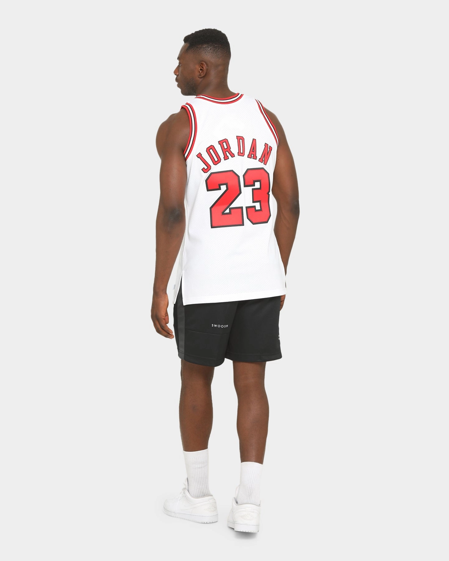 Cold Wash Optimized Mitchell & Ness Chicago Bulls Michael Jordan '97-'98 #23 Authentic NBA Jersey White