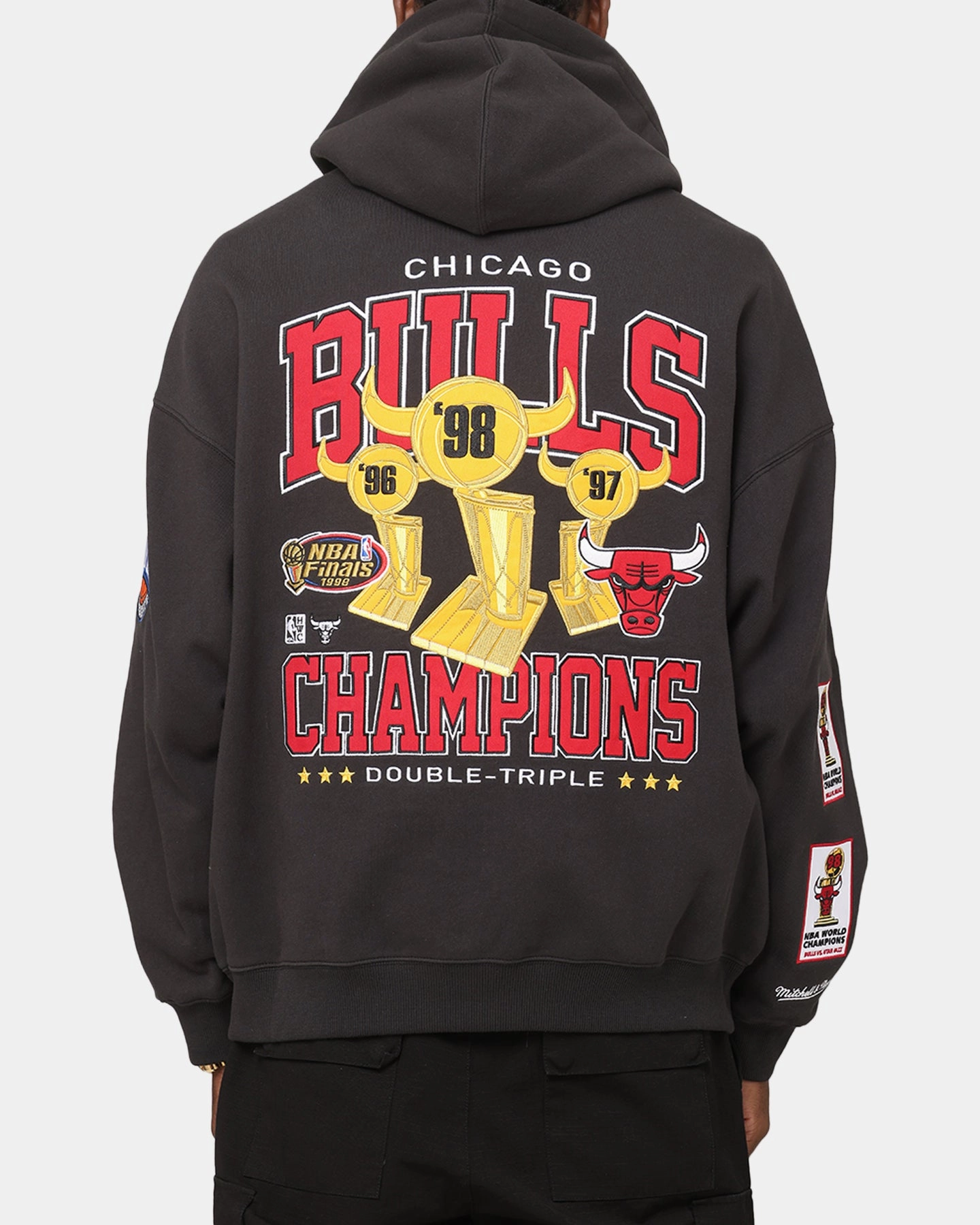 Personalized Style American style Mitchell & Ness Chicago Bulls Pinnacle Hoodie Faded Black