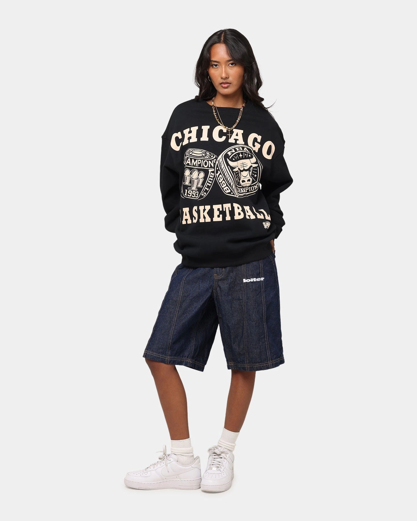 Chilly Season Mitchell & Ness Chicago Bulls Rings Crewneck Black
