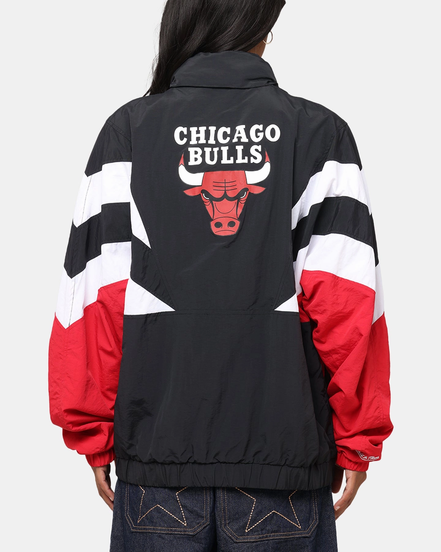 Mitchell & Ness Chicago Bulls Spray Jacket Black/Red Compression Panels Zip Off Detailing