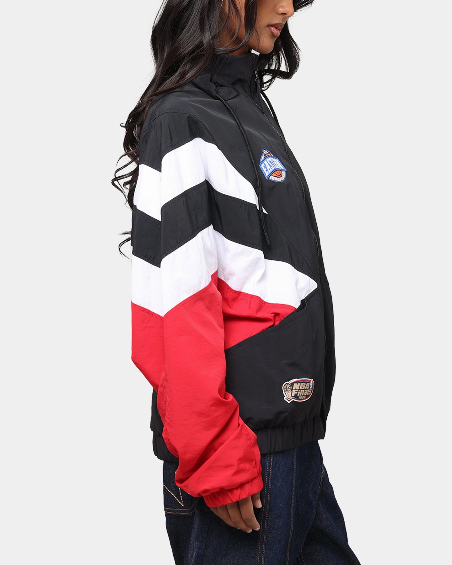 Mitchell & Ness Chicago Bulls Spray Jacket Black/Red Waterproof Zippers