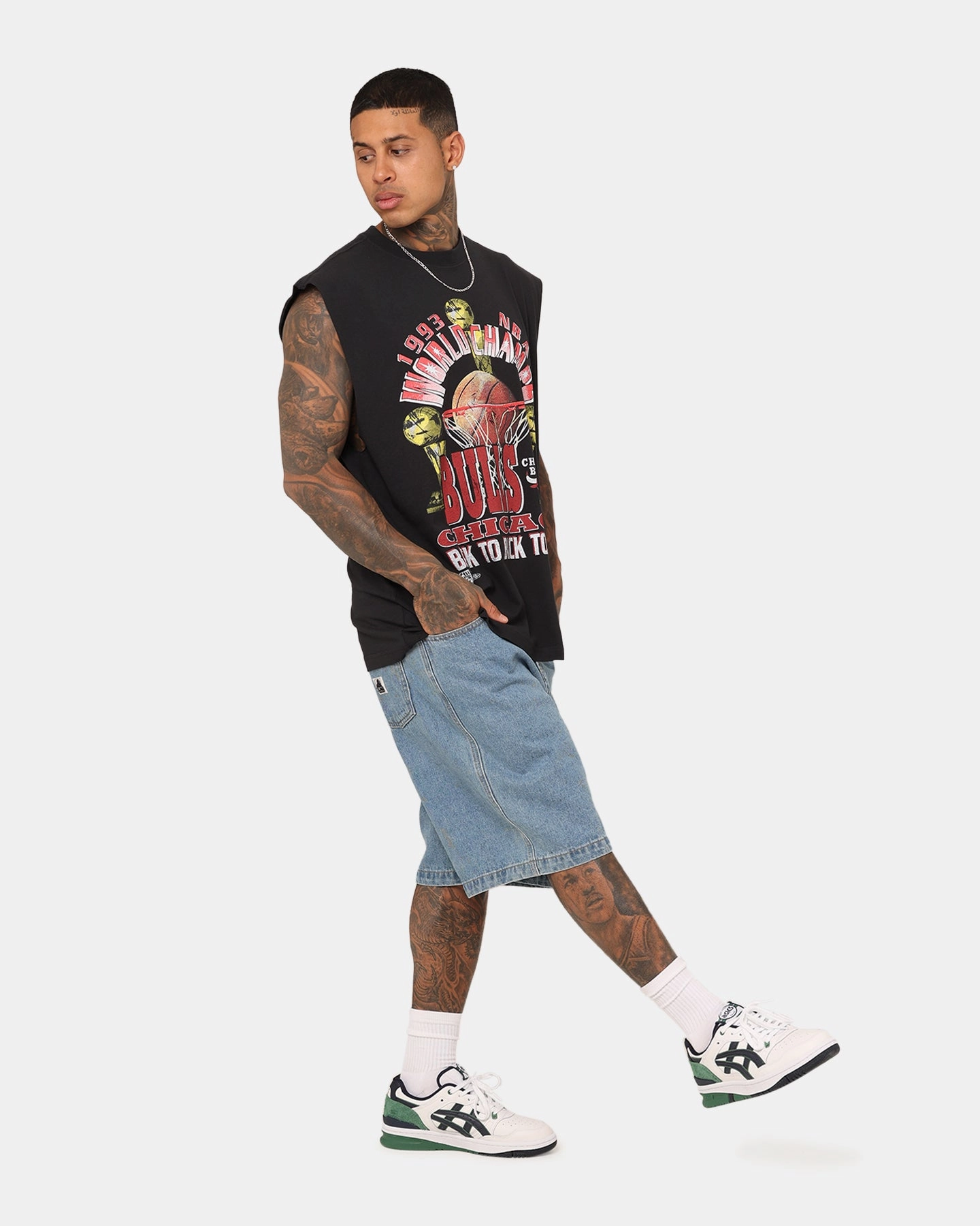 Comfortable All Day Wear Everyday Style Mitchell & Ness Chicago Bulls Vintage Muscle T-Shirt Faded Black