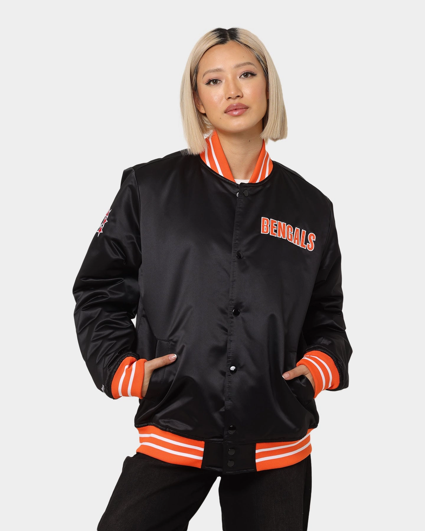 Mitchell & Ness Cincinatti Bengals Heavyweight Satin Jacket Black Assessment Neutral Tones