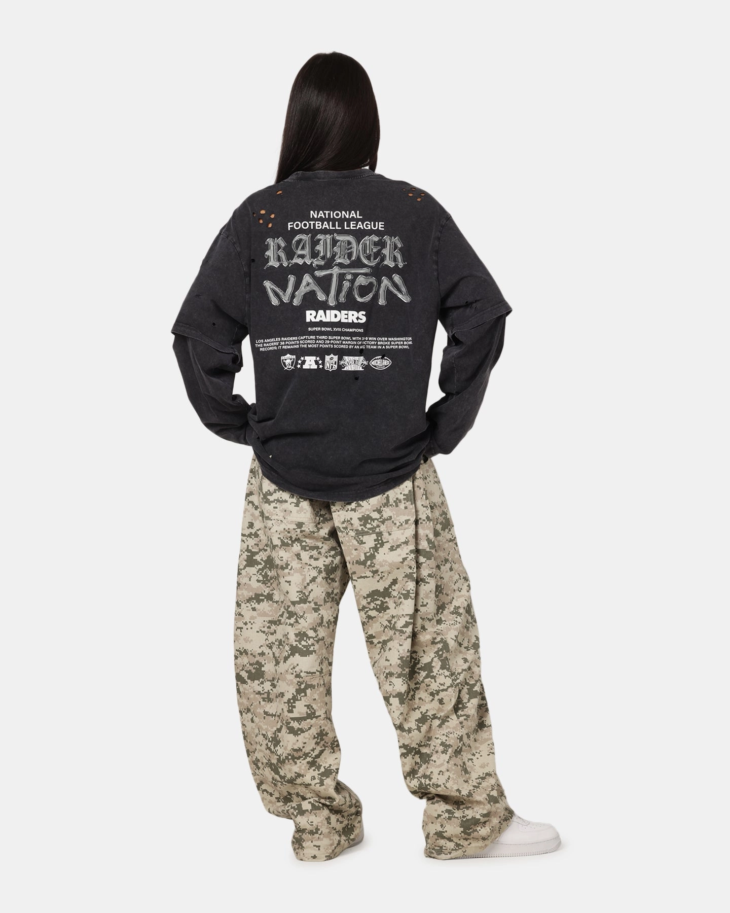 Mitchell & Ness Las Vegas Raiders Chromed Mock Long Sleeve T-Shirt Faded Black Outdoor Comfort Timeless Look