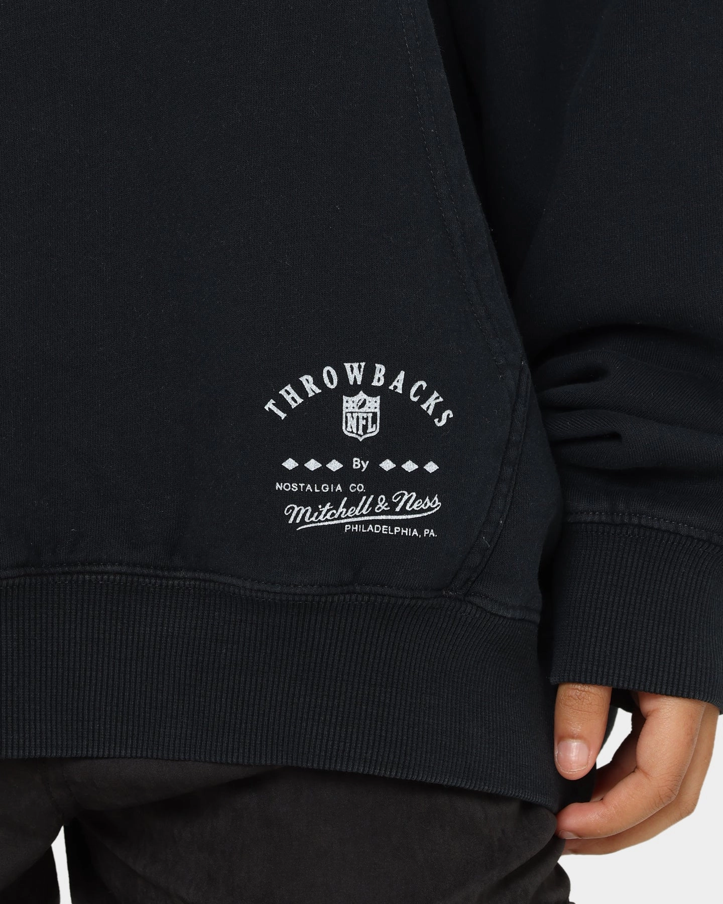 Waterproof Protection Mitchell & Ness Las Vegas Raiders Point Guard Hoodie Faded Black