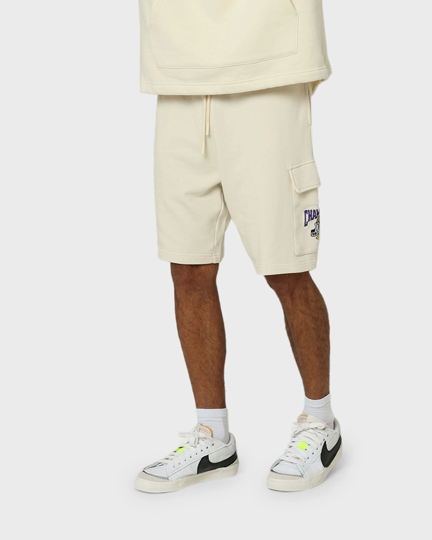 Hot Weather Sporty Chic Mitchell & Ness Los Angeles Lakers Cargo Shorts Khaki